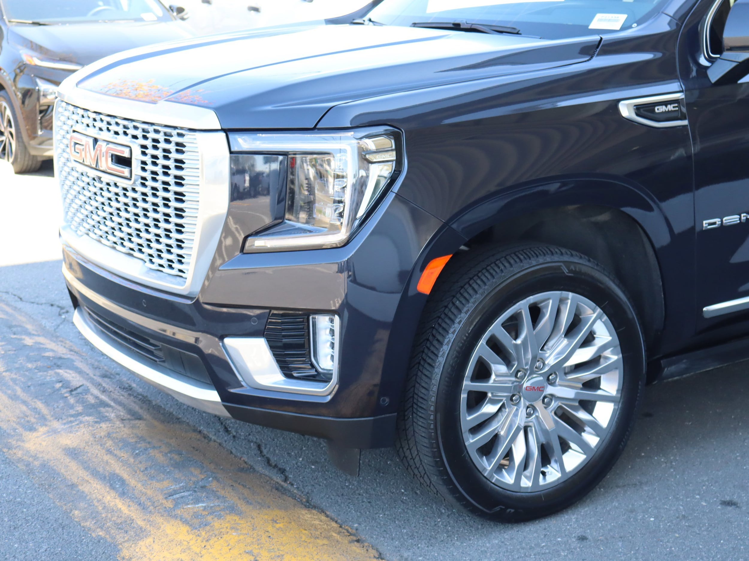 2024 GMC Yukon XL Denali photo 5