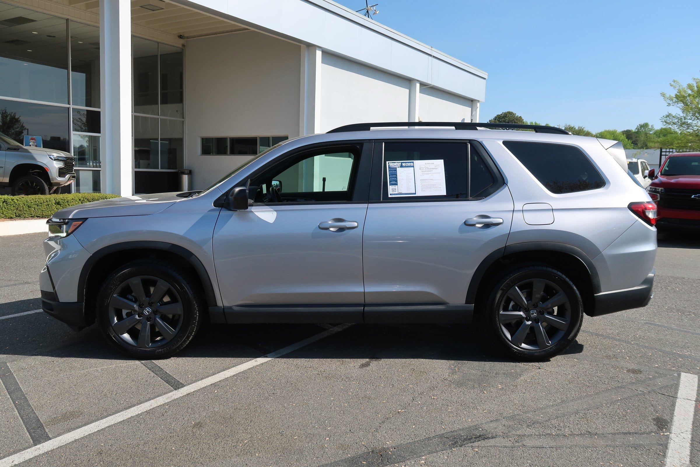 2025 Honda Pilot Sport photo 5