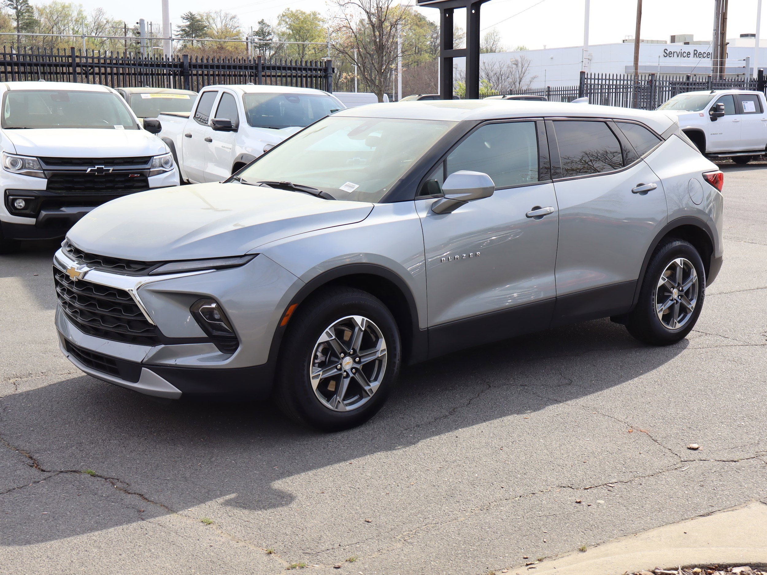 2025 Chevrolet Blazer LT photo 4
