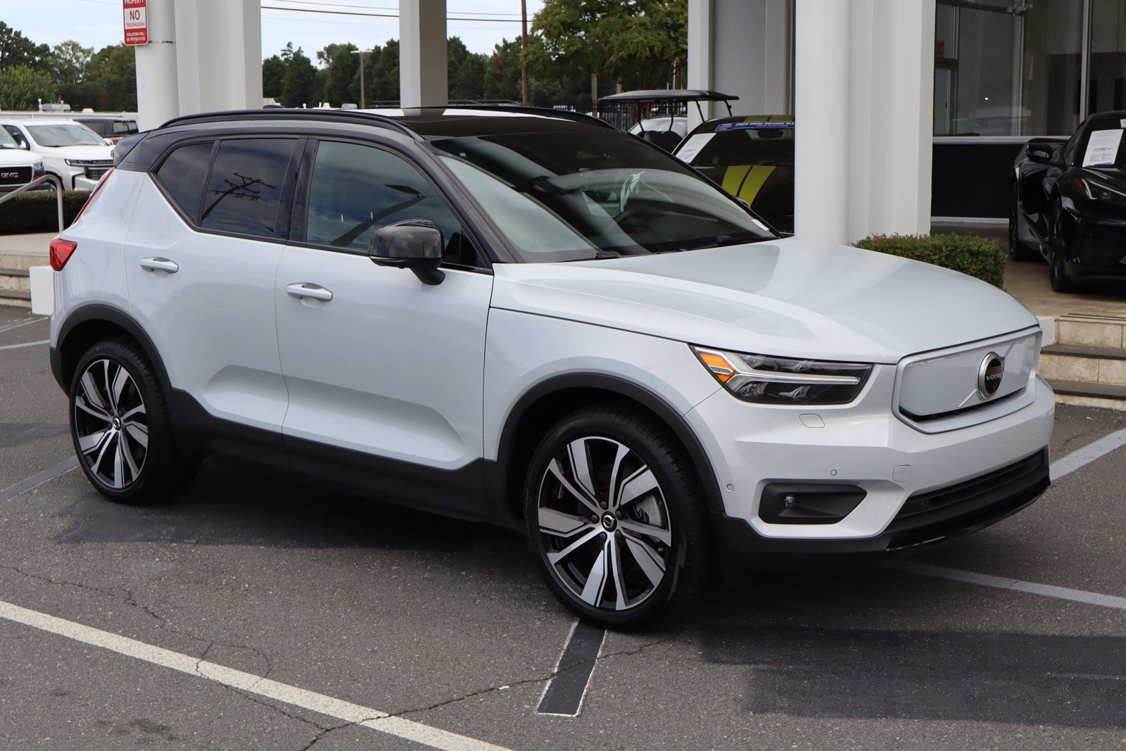 Used 2022 Volvo XC40 Plus with VIN YV4ED3UR5N2706085 for sale in Charlotte, NC