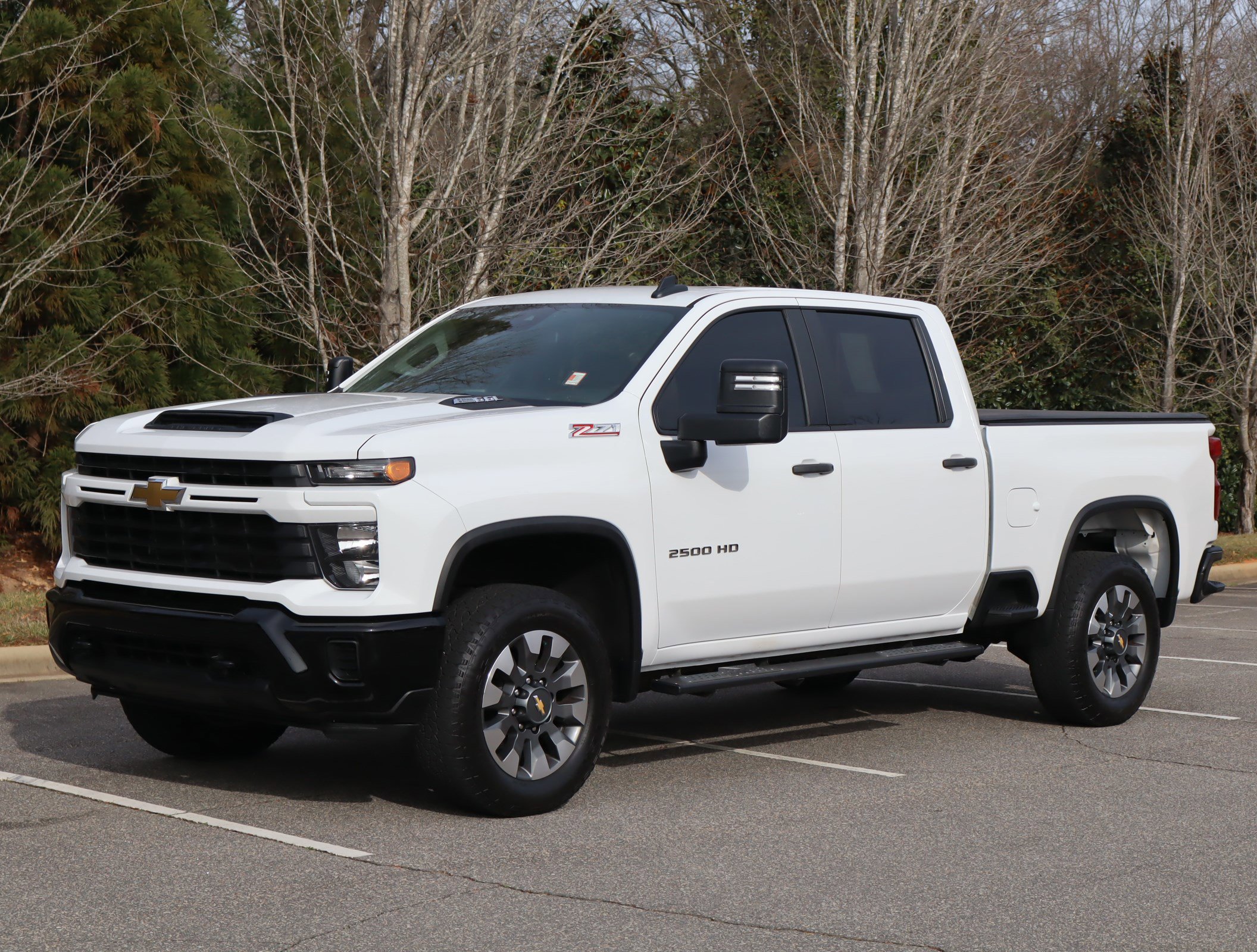 2024 Chevrolet Silverado 2500HD Custom photo 4