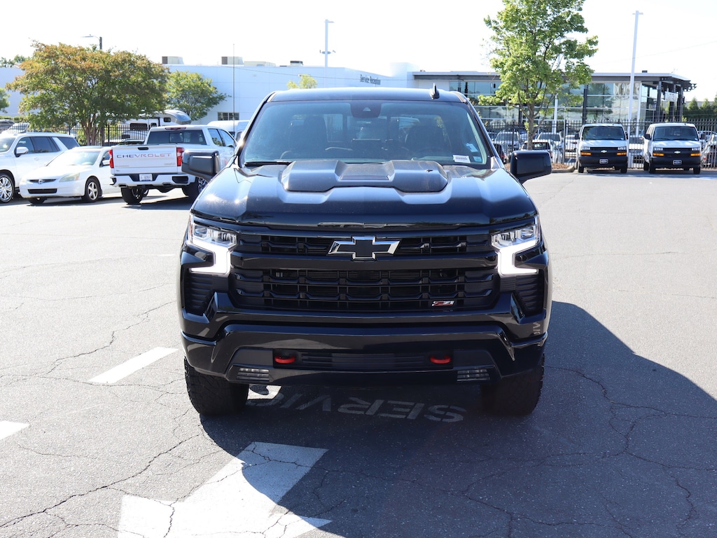 Used 2024 Chevrolet Silverado 1500 LT Trail Boss Pickup