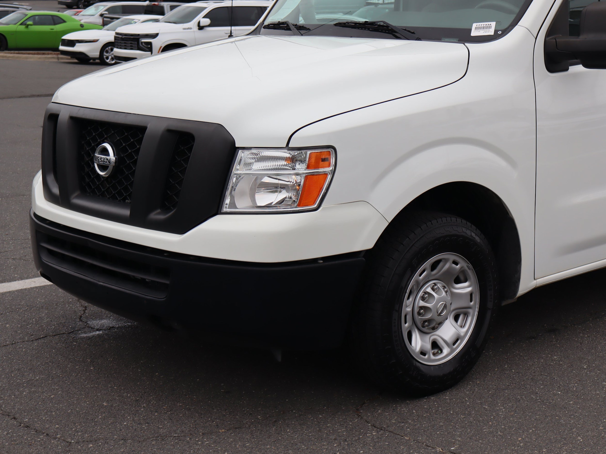 Nissan NV Cargo SV