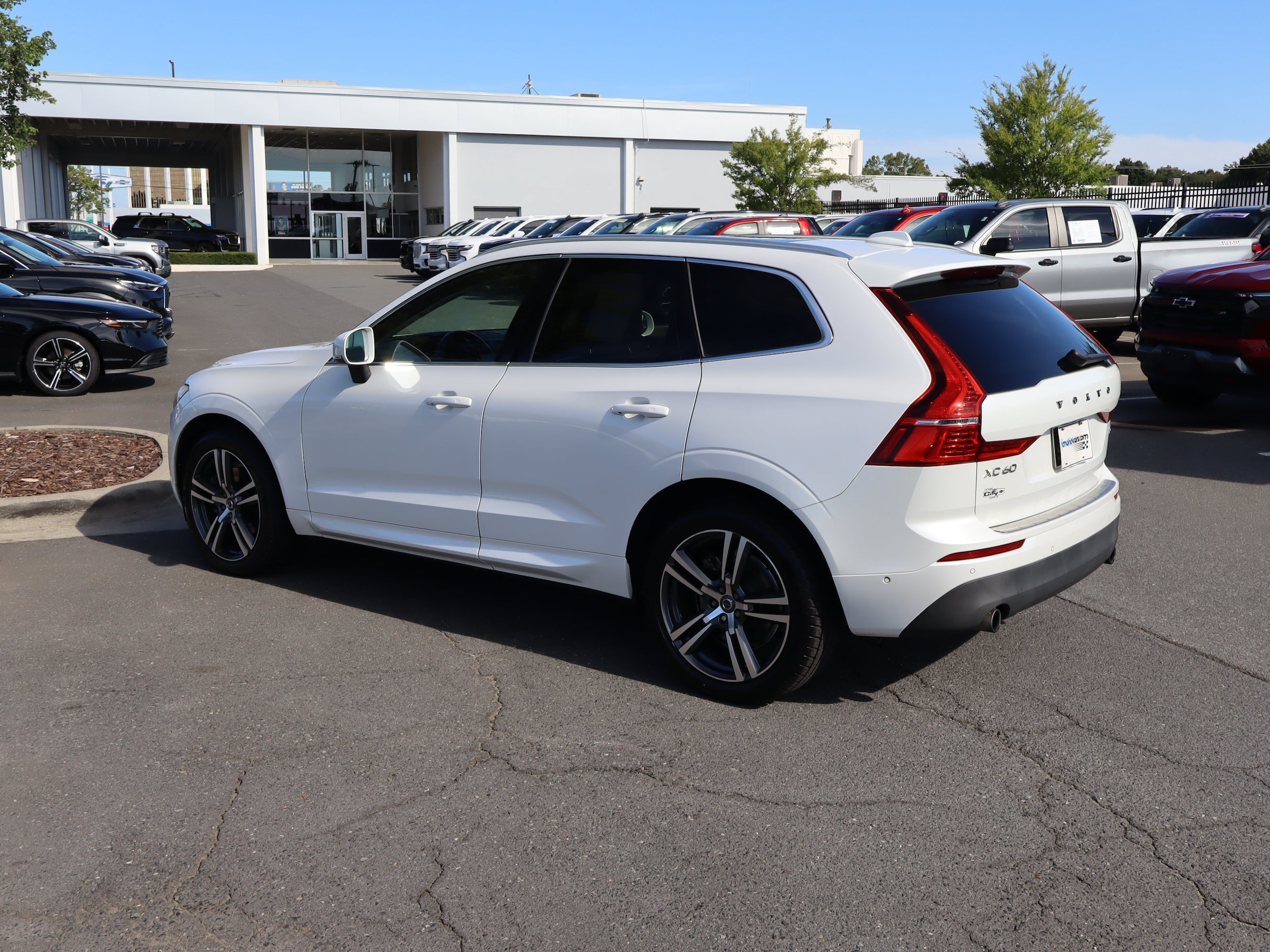 2018 Volvo XC60 Momentum