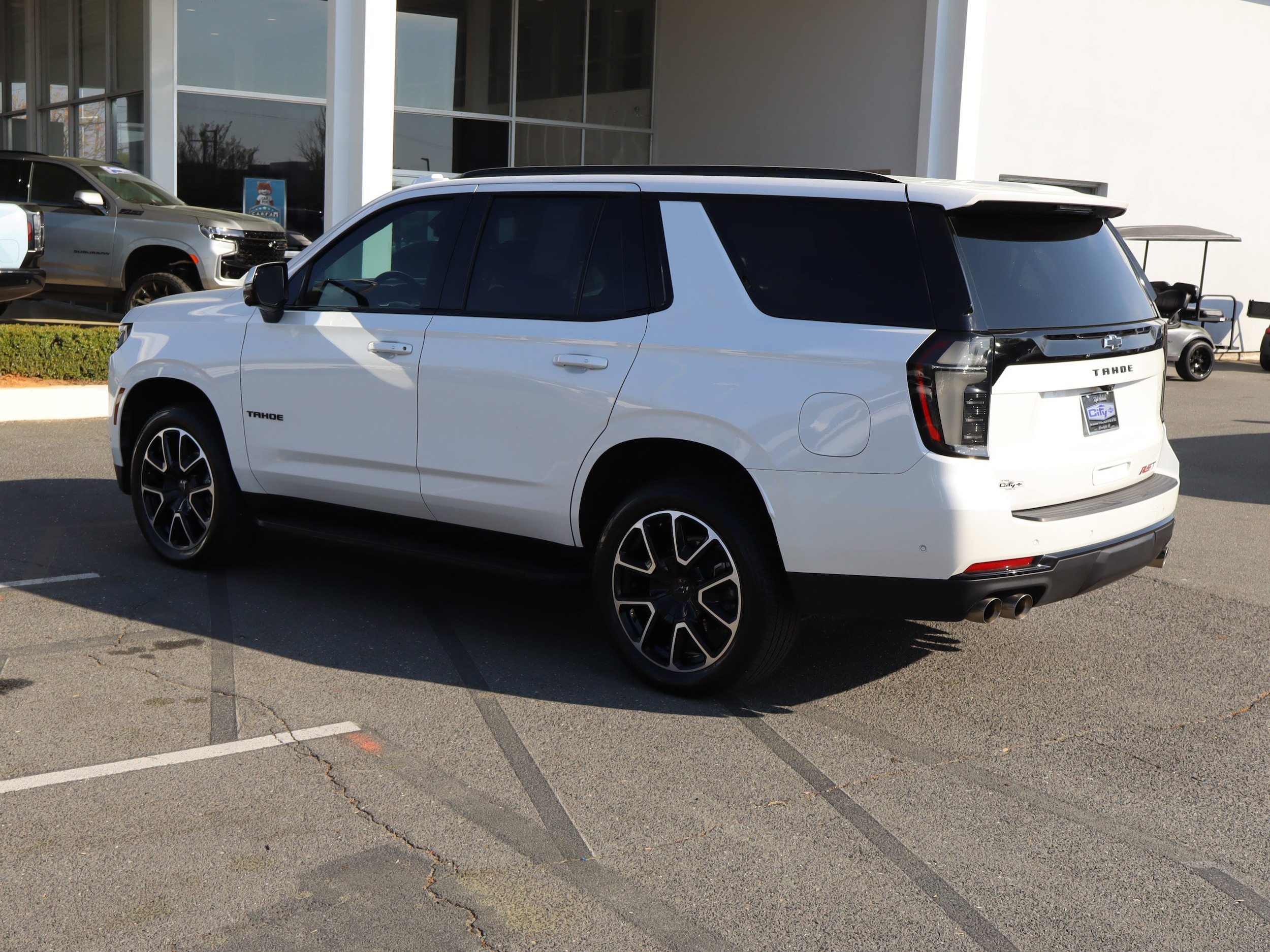 2025 Chevrolet Tahoe RST photo 3