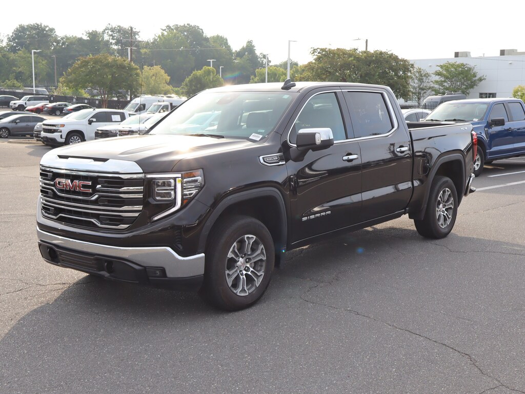 Used 2025 GMC Sierra 1500 SLT Pickup