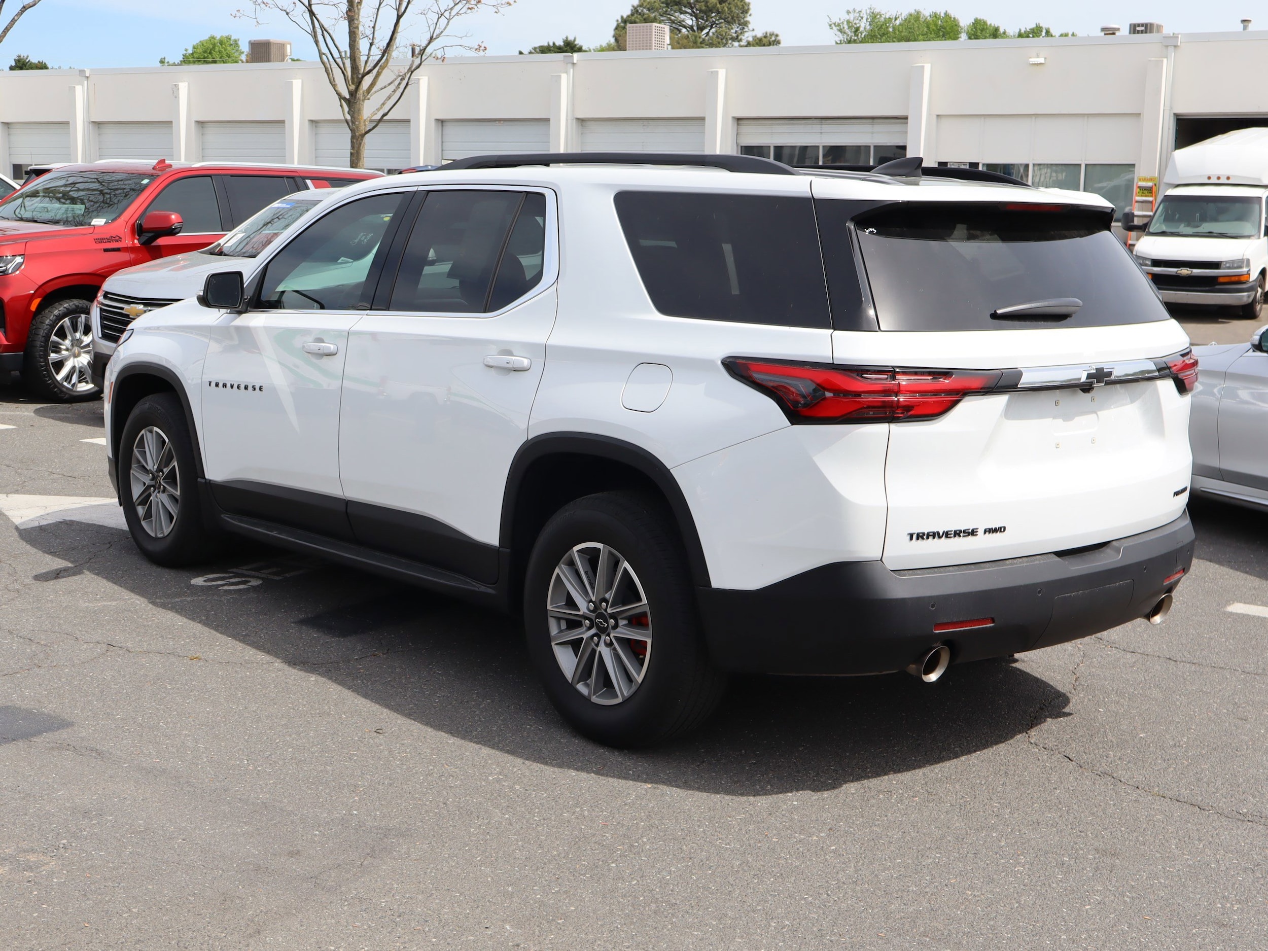 2022 Chevrolet Traverse LT Cloth photo 3