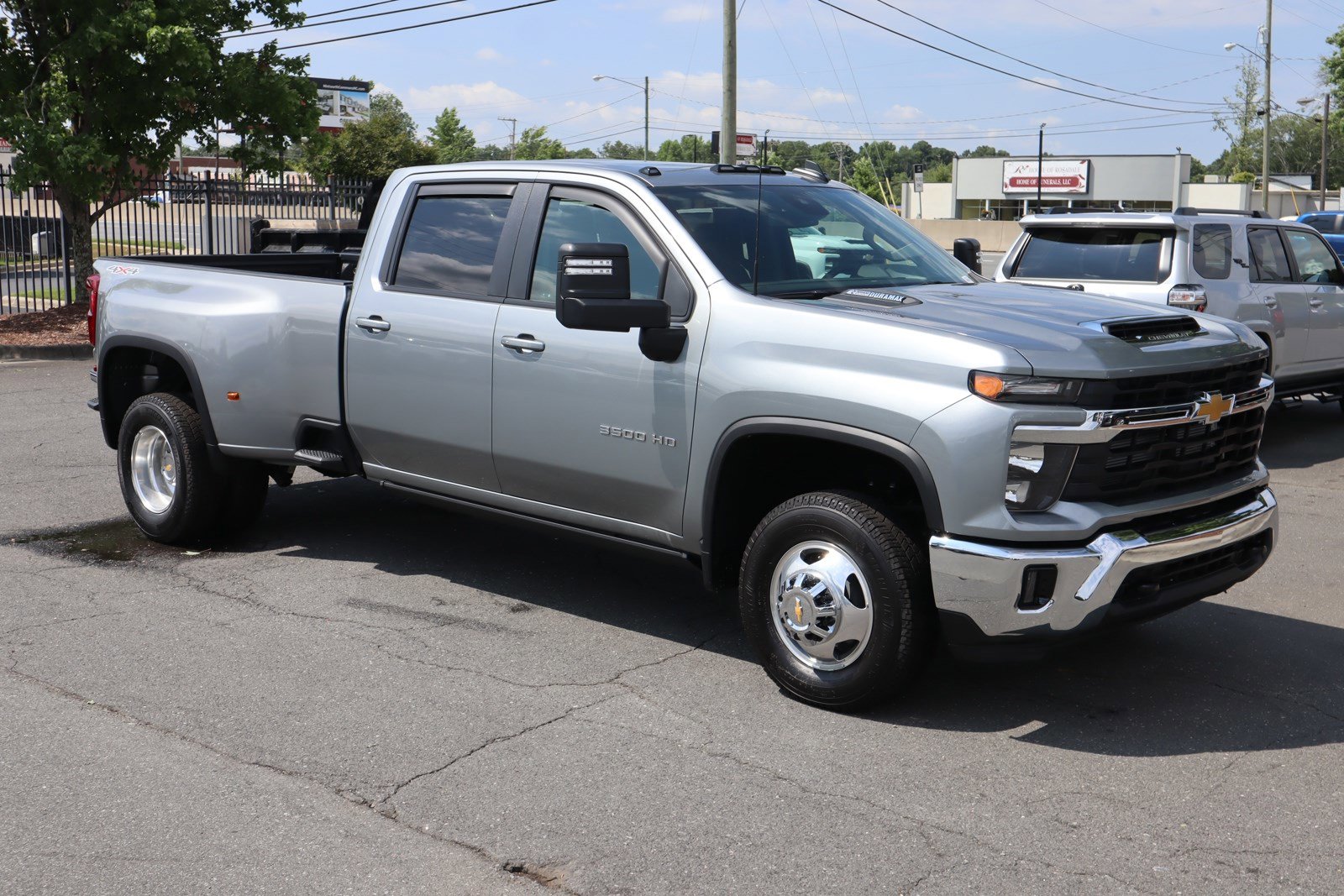 Used 2024 Chevrolet Silverado 3500HD LT with VIN 1GC4YTEY9RF395039 for sale in Charlotte, NC