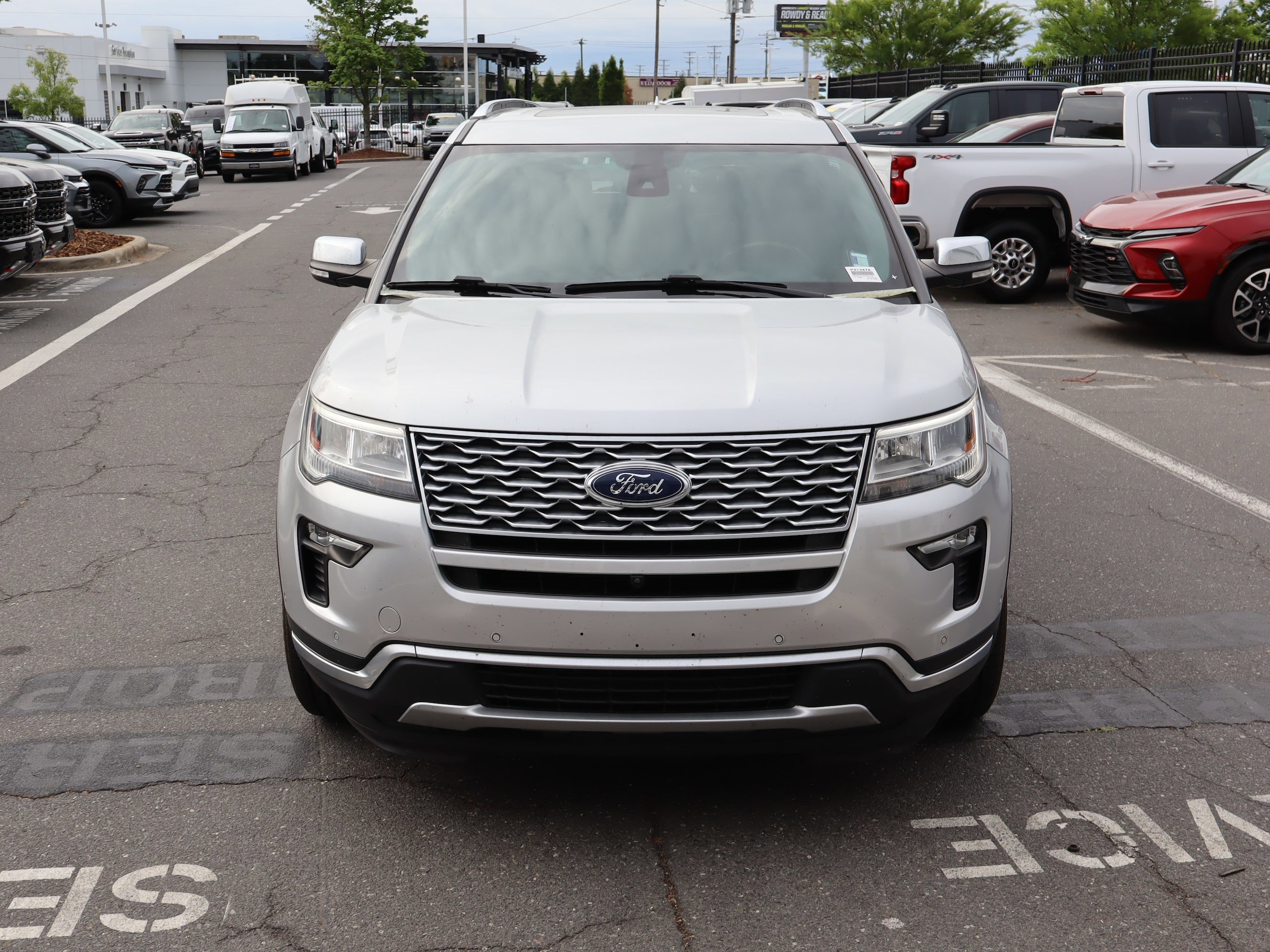 2019 Ford Explorer Platinum photo 3