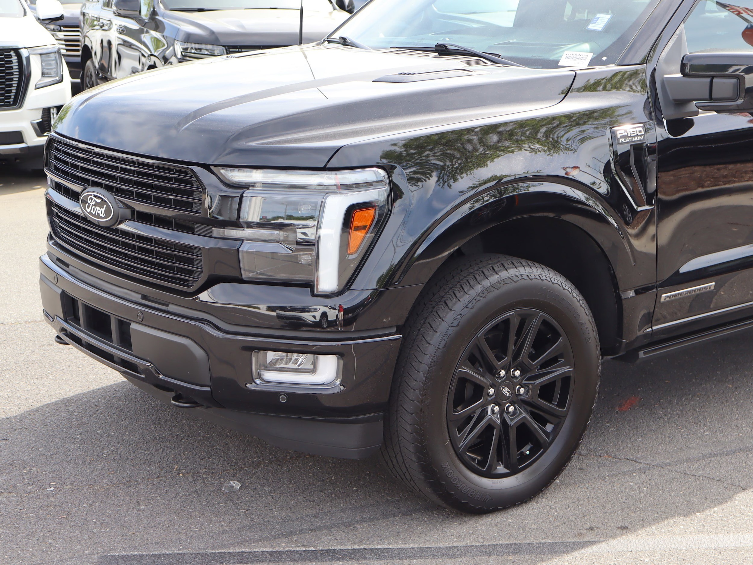 2024 Ford F-150 Platinum photo 4