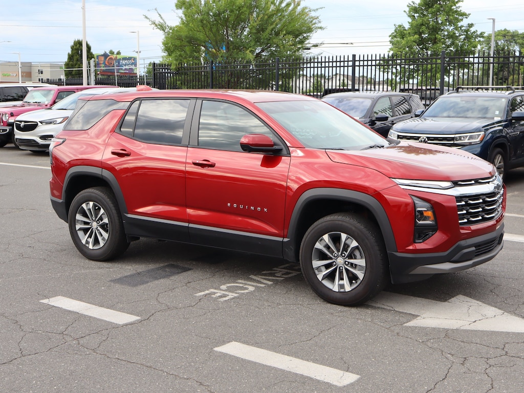 Used 2026 Chevrolet Equinox FWD LT SUV