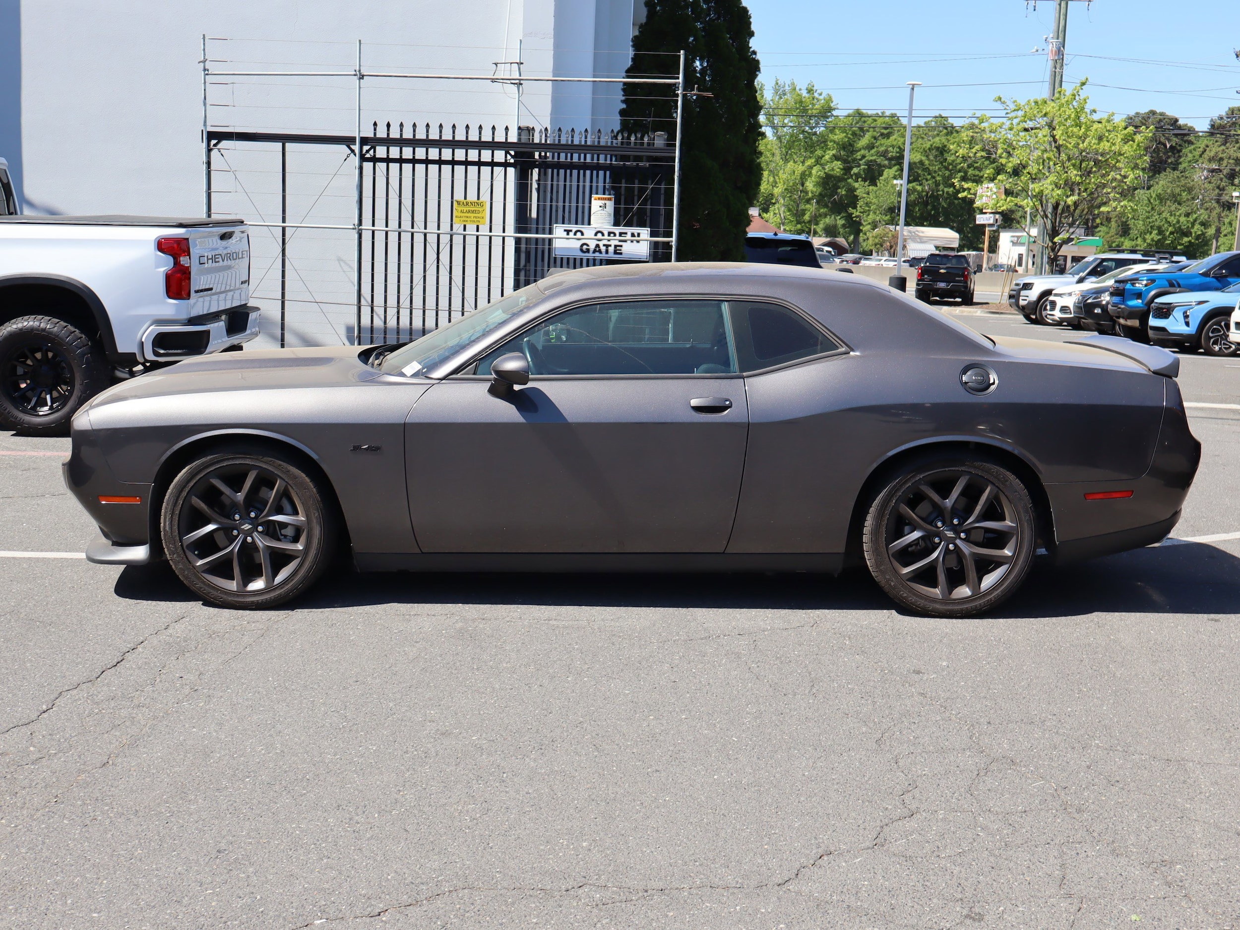 2023 Dodge Challenger R/T photo 6