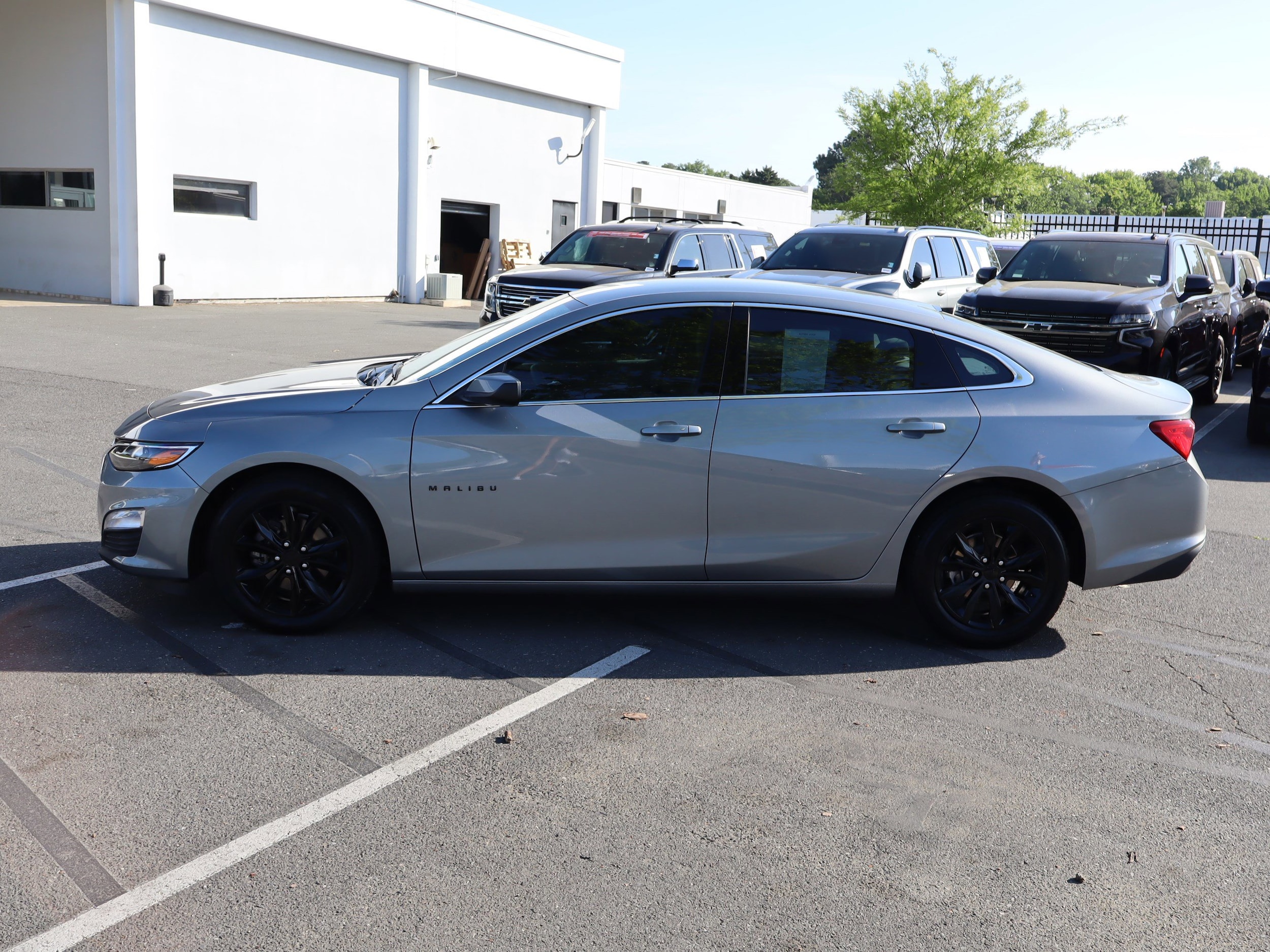 2023 Chevrolet Malibu LT photo 6