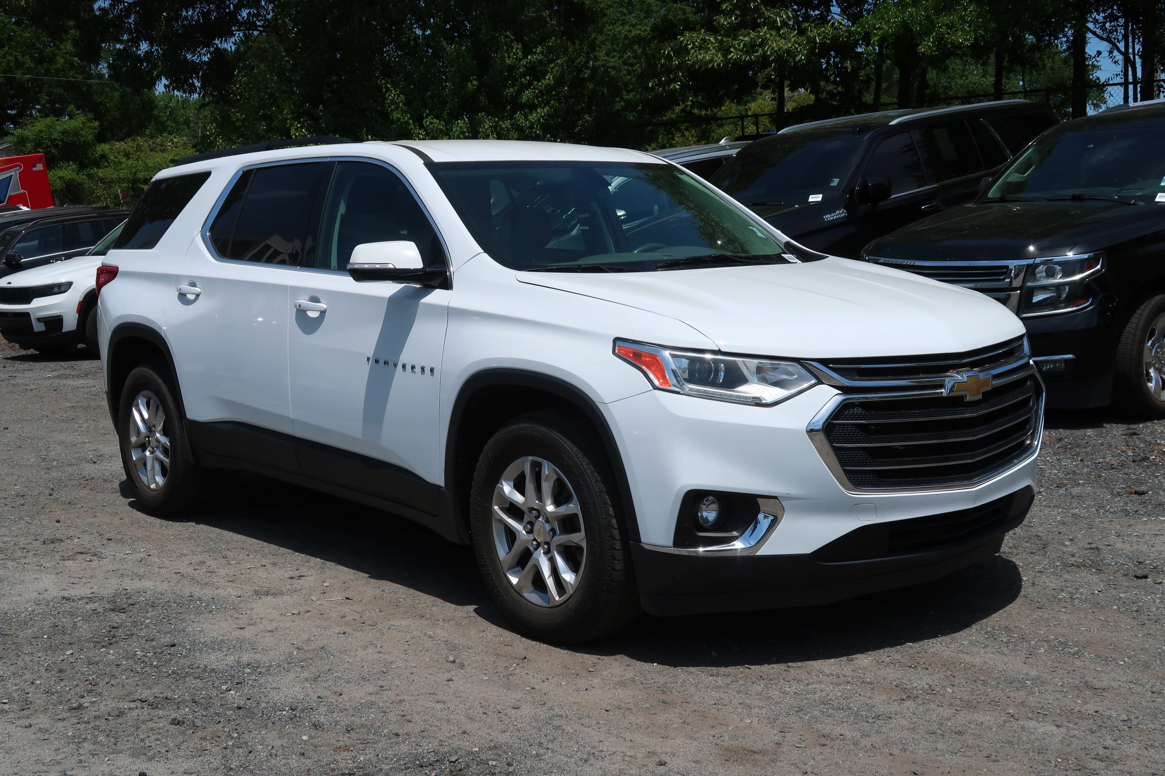 2019 Chevrolet Traverse LT Cloth photo 2