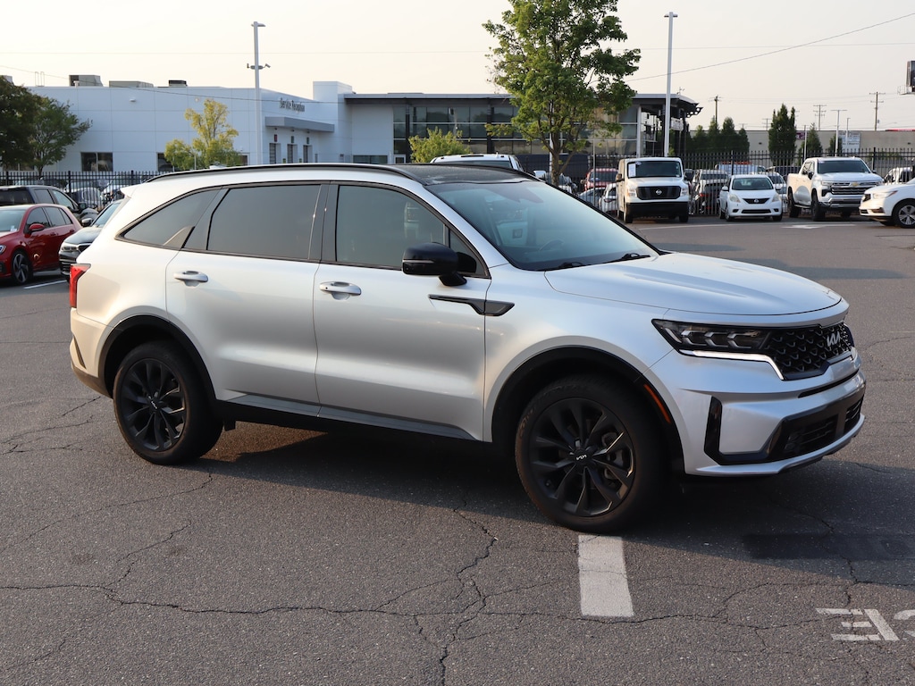 Used 2022 Kia Sorento SX SUV