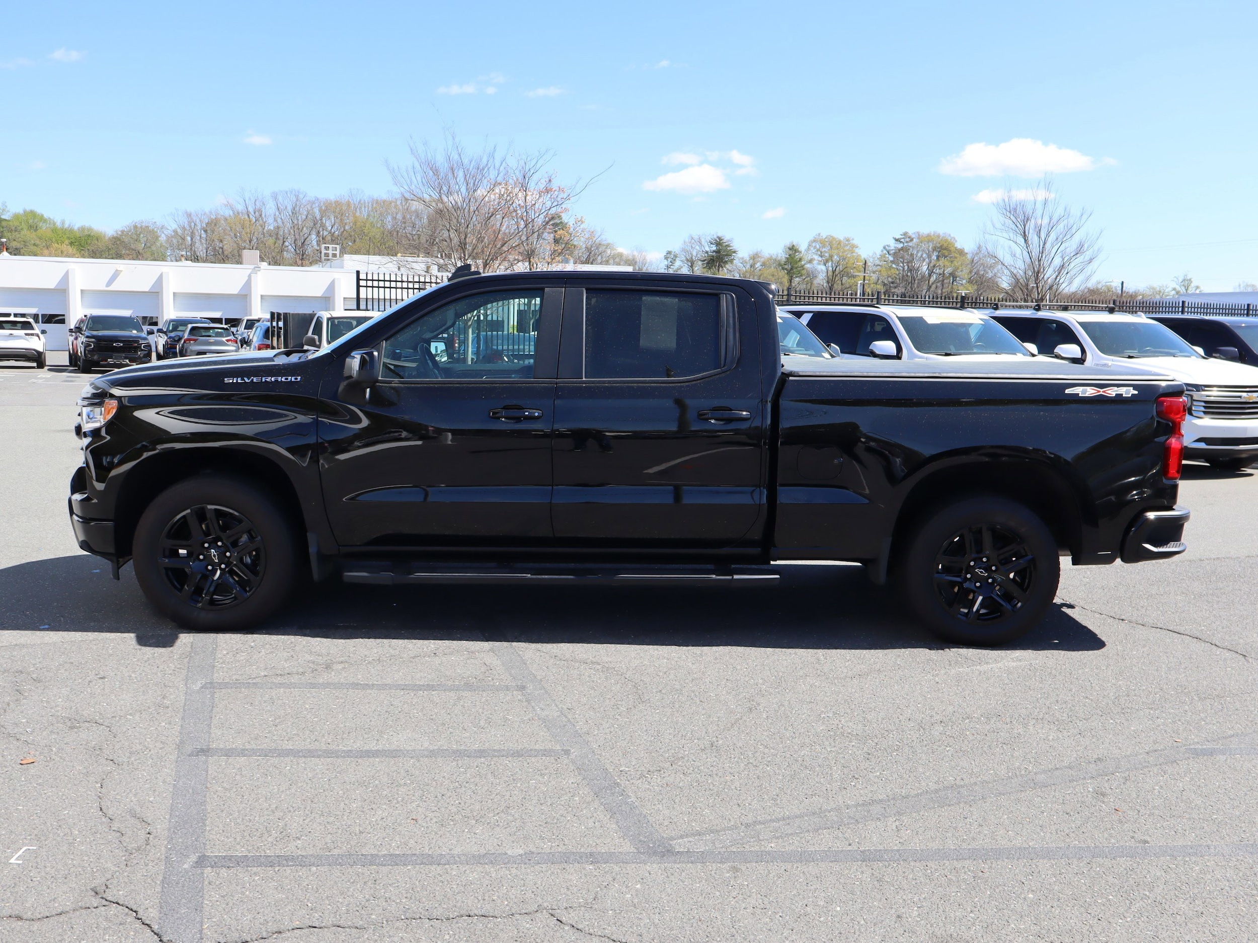 2024 Chevrolet Silverado 1500 RST photo 6