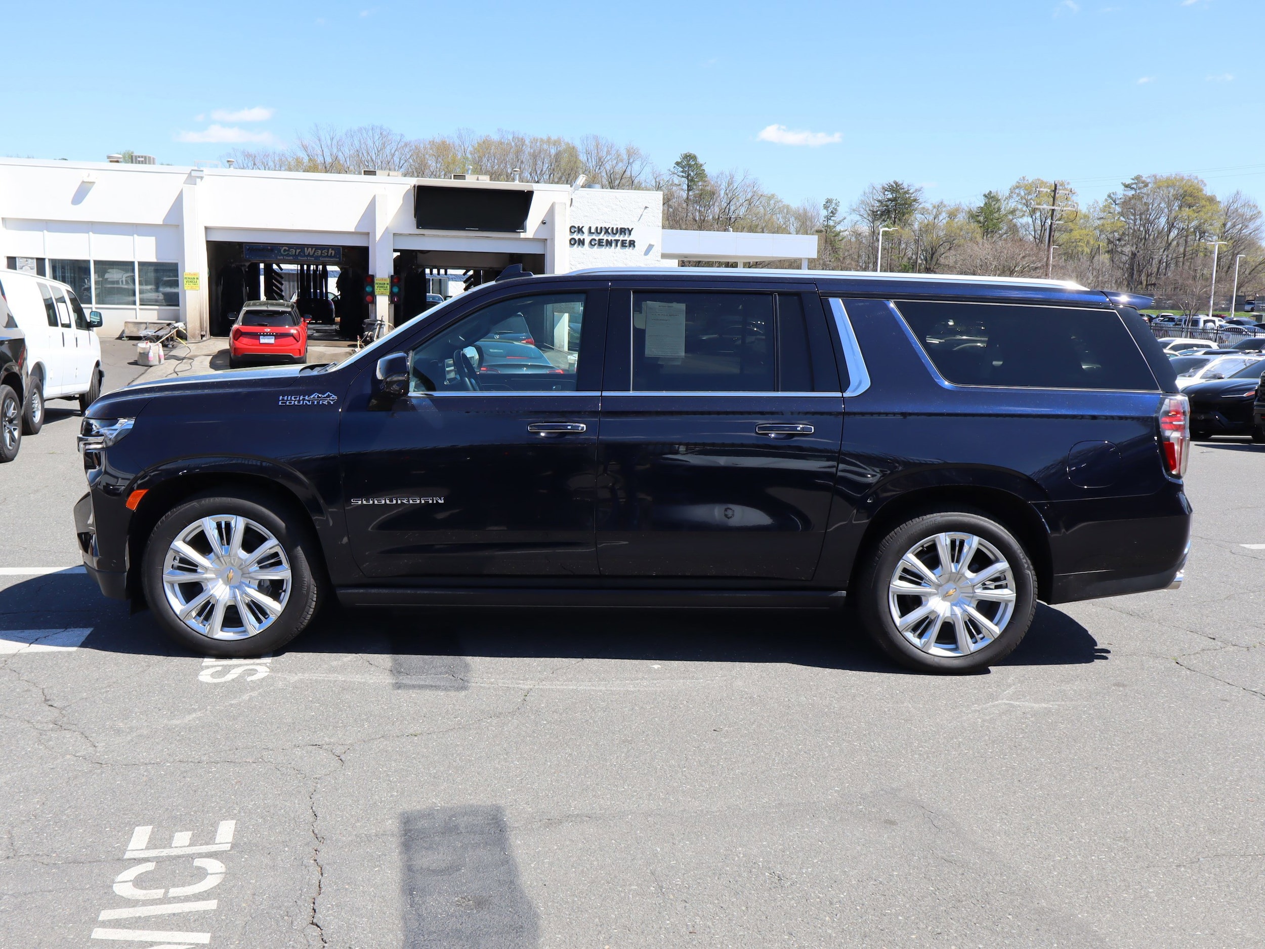 2024 Chevrolet Suburban High Country photo 5