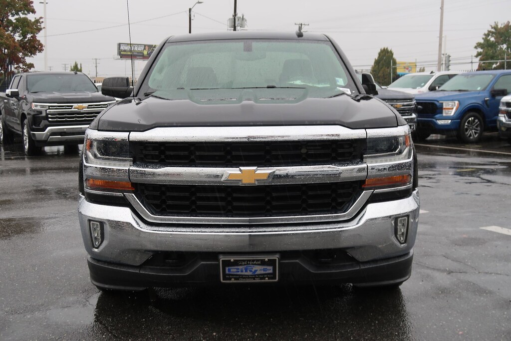 Used 2018 Chevrolet Silverado 1500 LT Pickup
