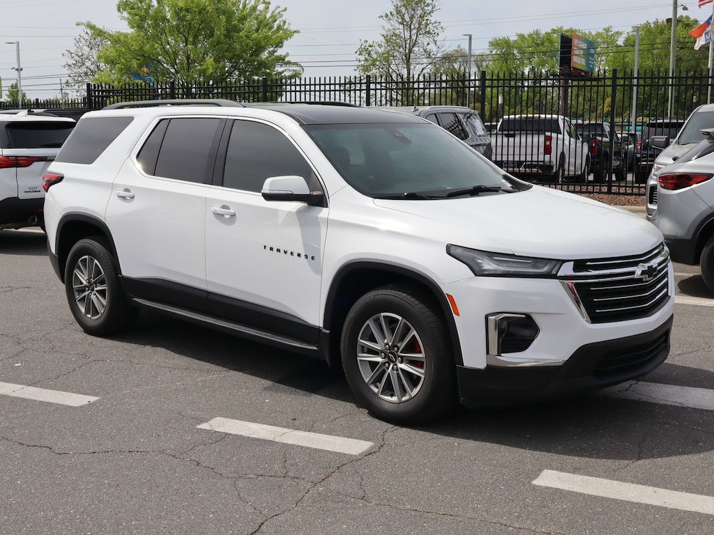 Used 2022 Chevrolet Traverse LT Cloth SUV