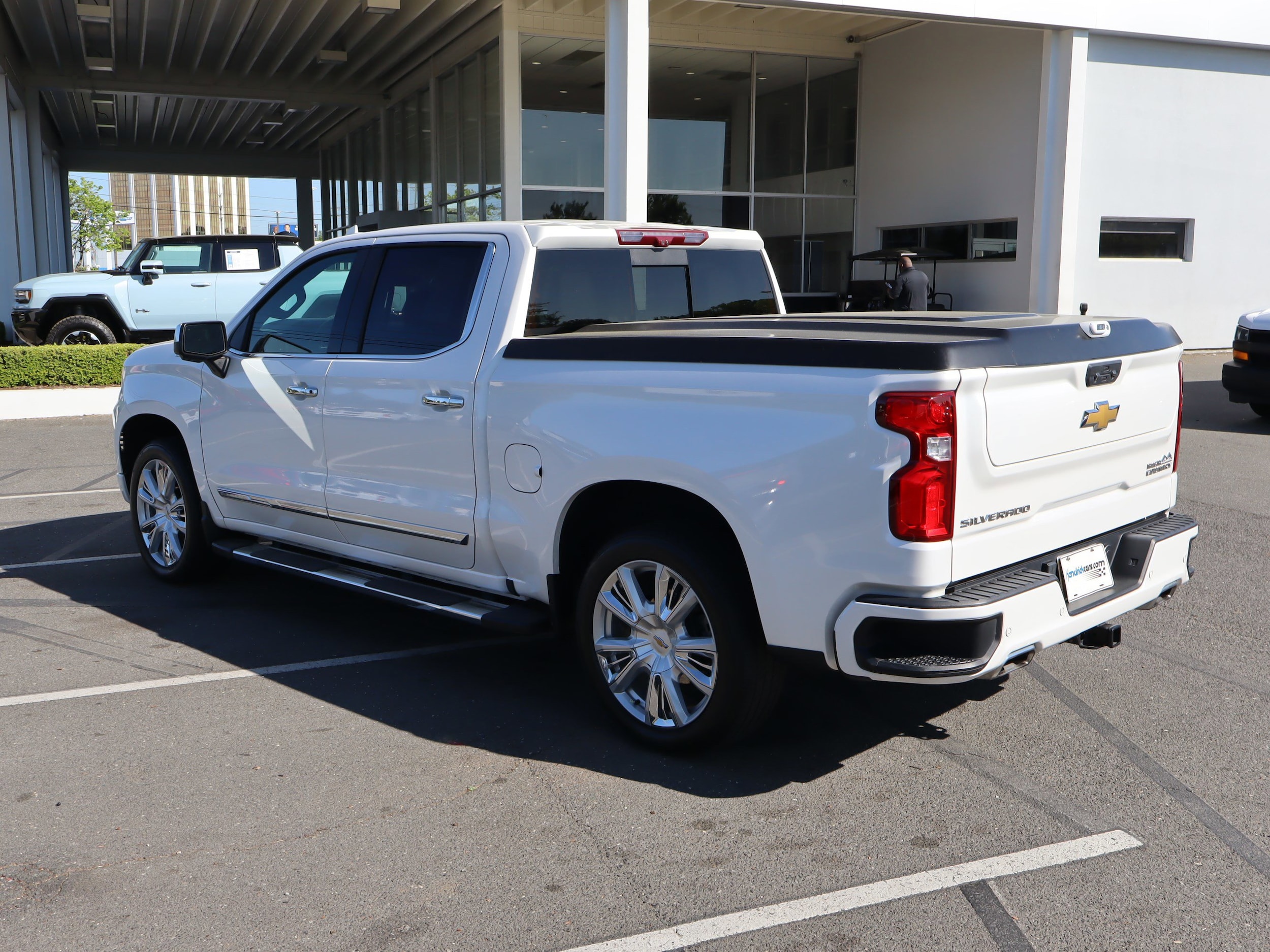 2024 Chevrolet Silverado 1500 High Country photo 6