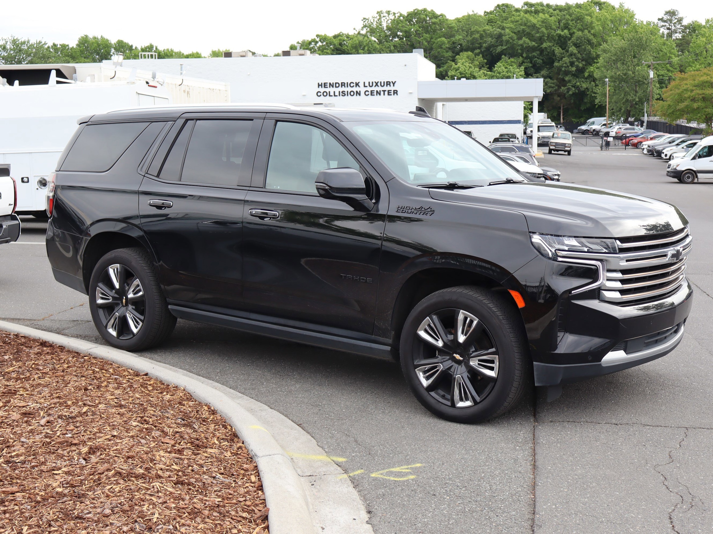 2021 Chevrolet Tahoe High Country photo 2