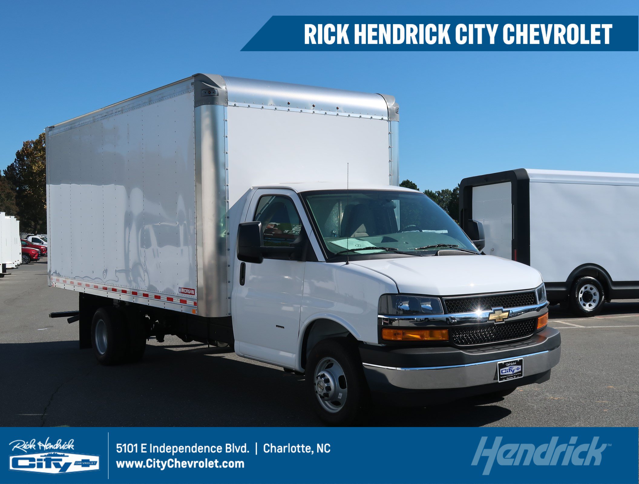 2026 Chevrolet Express Cutaway Base