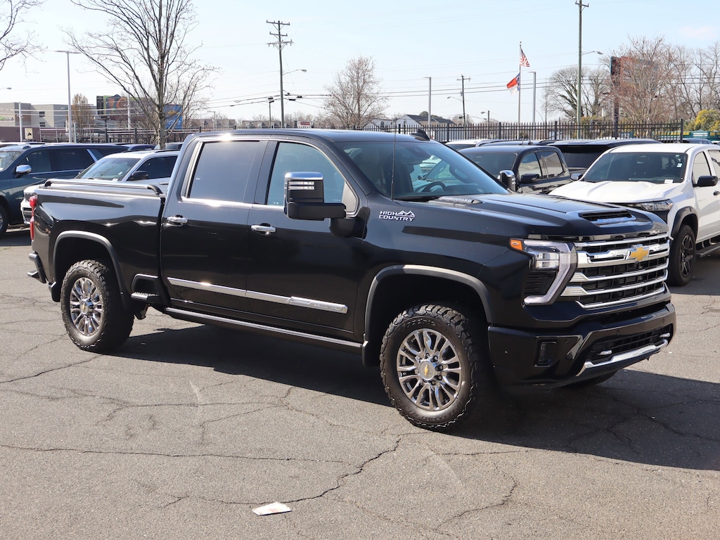 Used 2024 Chevrolet Silverado 2500HD High Country Pickup