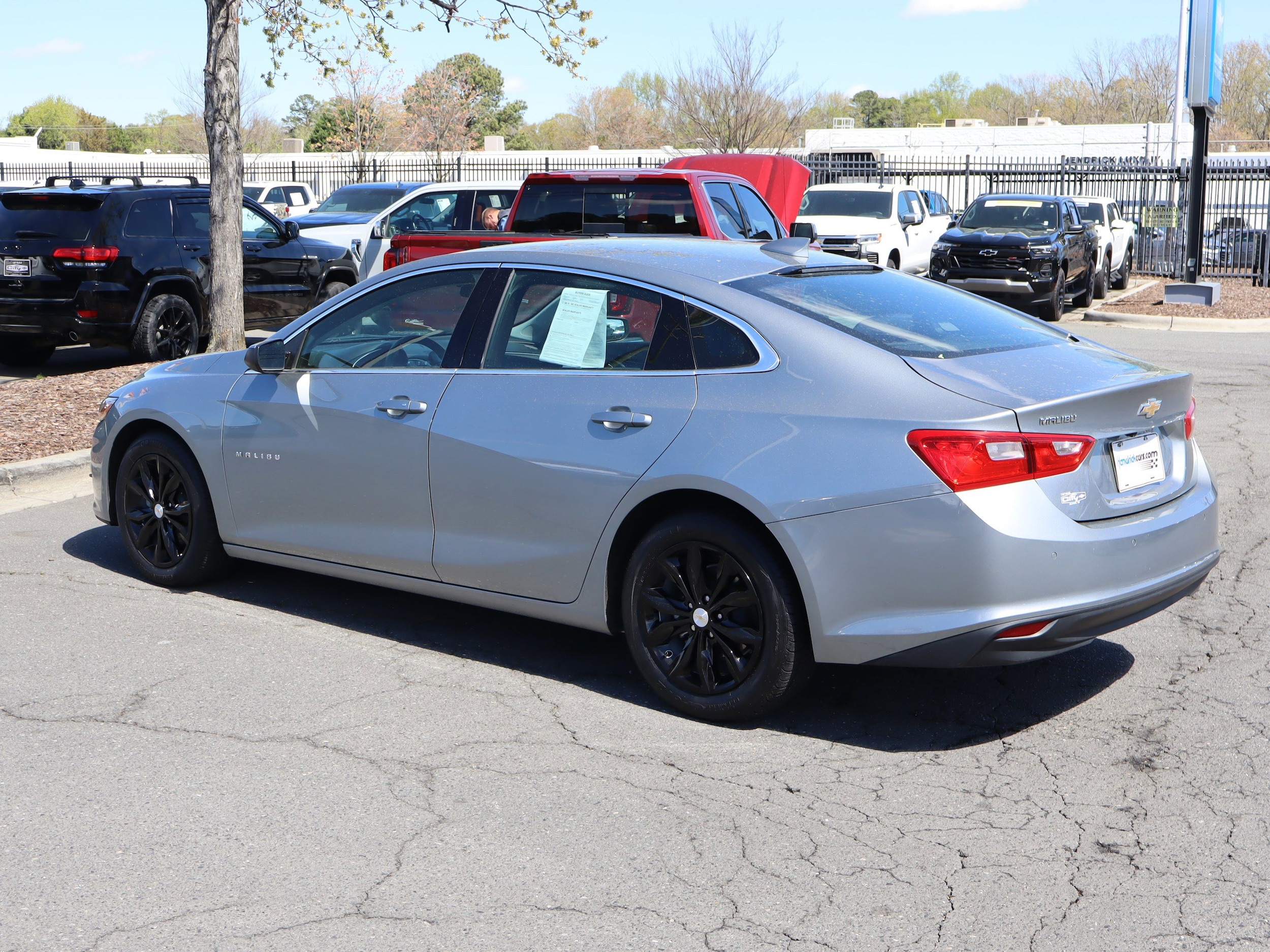 2024 Chevrolet Malibu LT photo 3