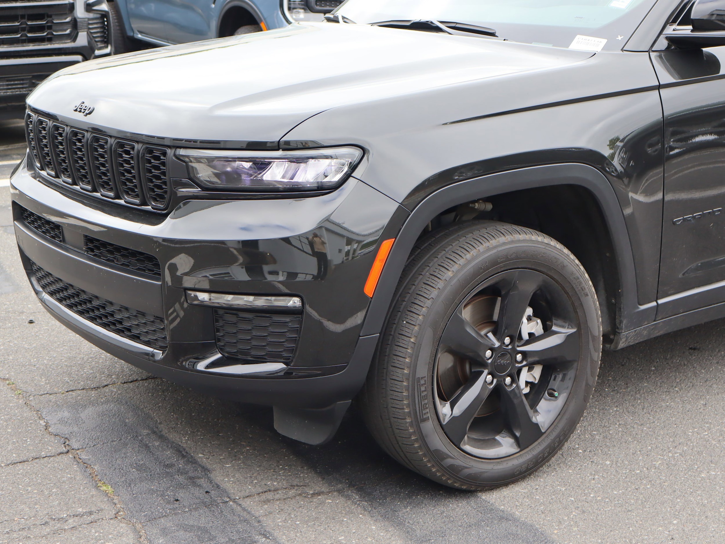 2024 Jeep Grand Cherokee L Limited photo 5
