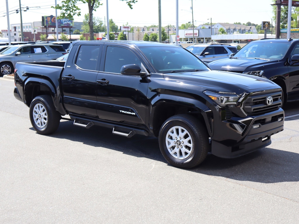 Used 2025 Toyota Tacoma 2WD SR5 Pickup