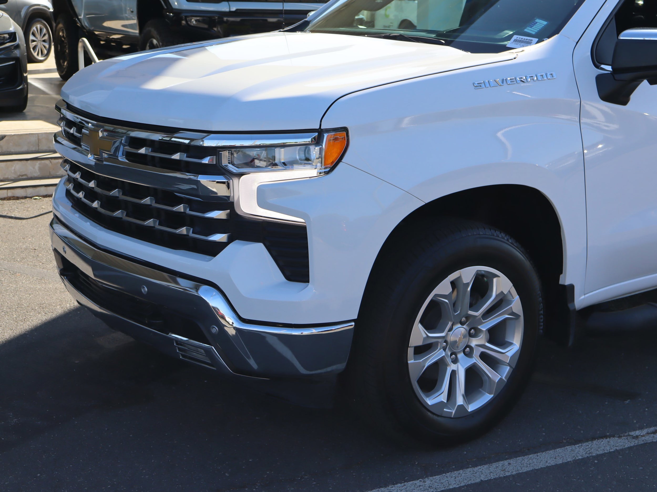 2024 Chevrolet Silverado 1500 LTZ photo 4