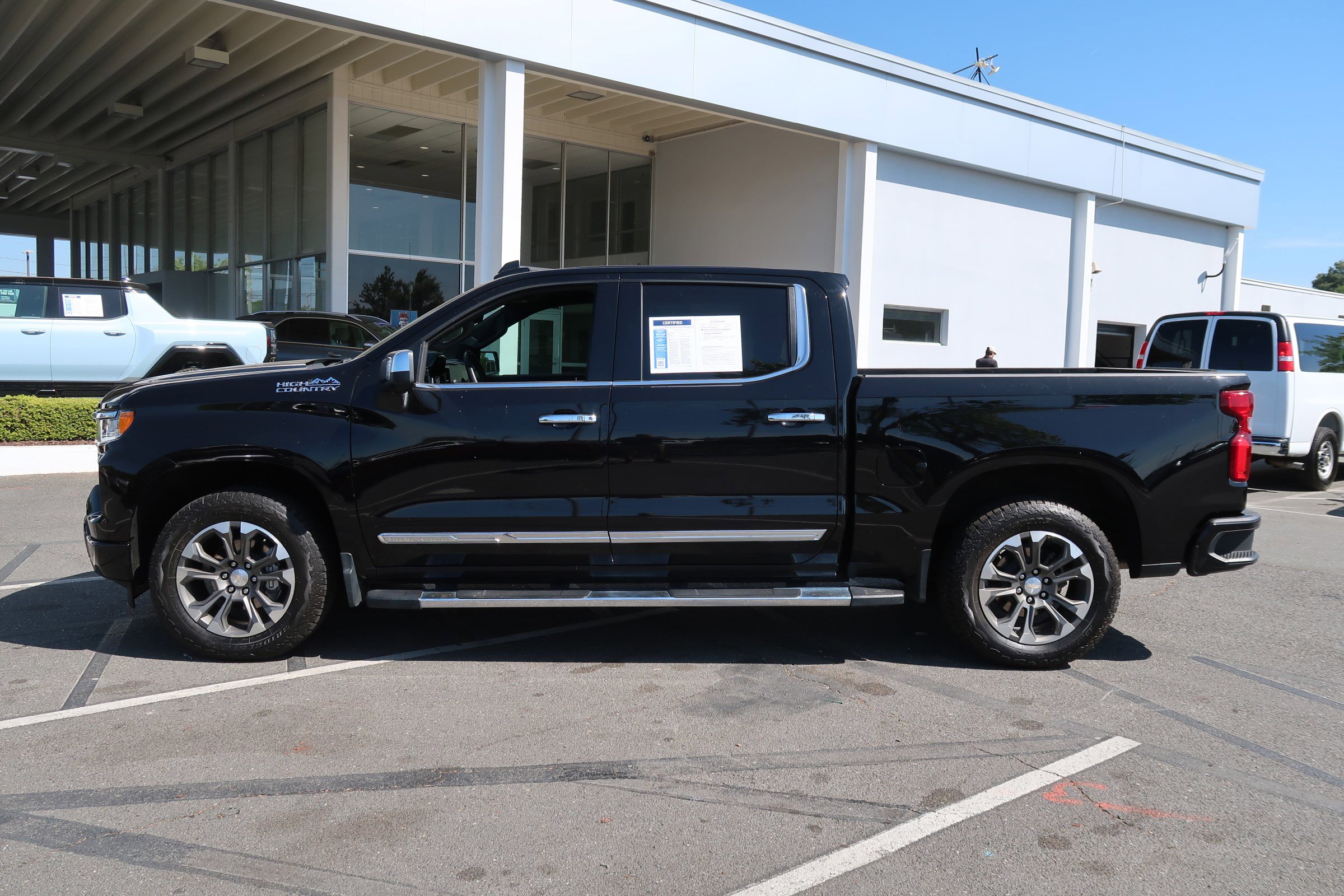 2024 Chevrolet Silverado 1500 High Country photo 6
