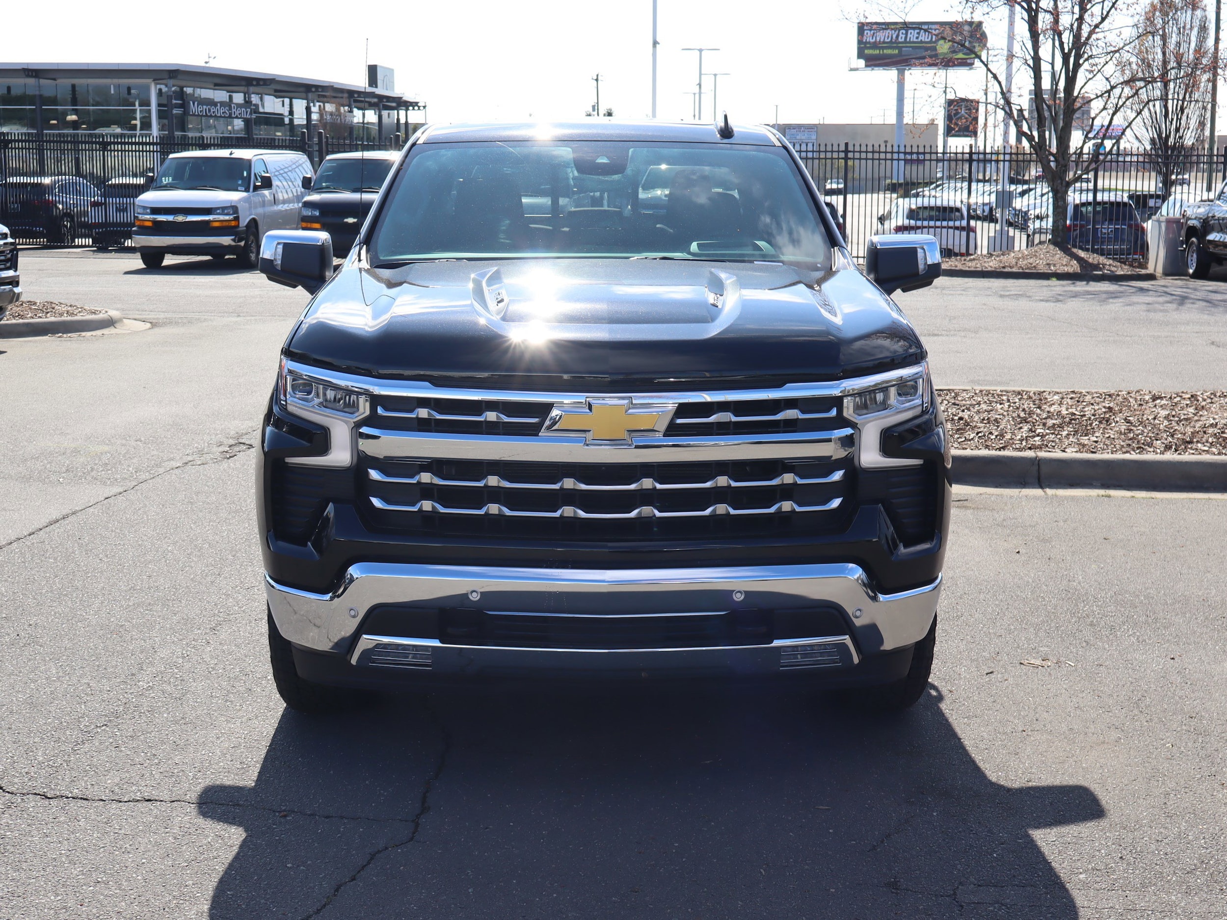 2025 Chevrolet Silverado 1500 LTZ photo 2