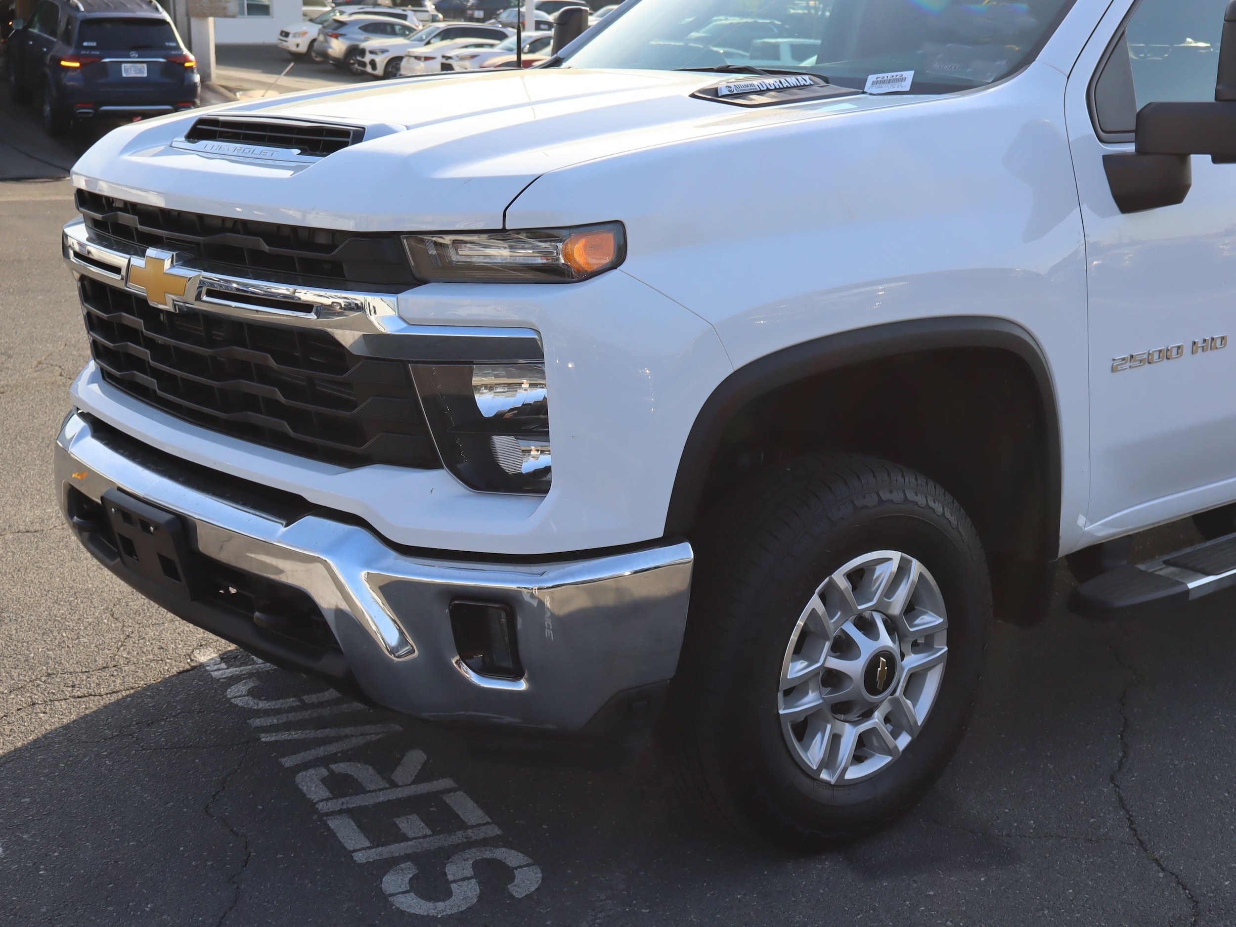 2025 Chevrolet Silverado 2500HD LT photo 4