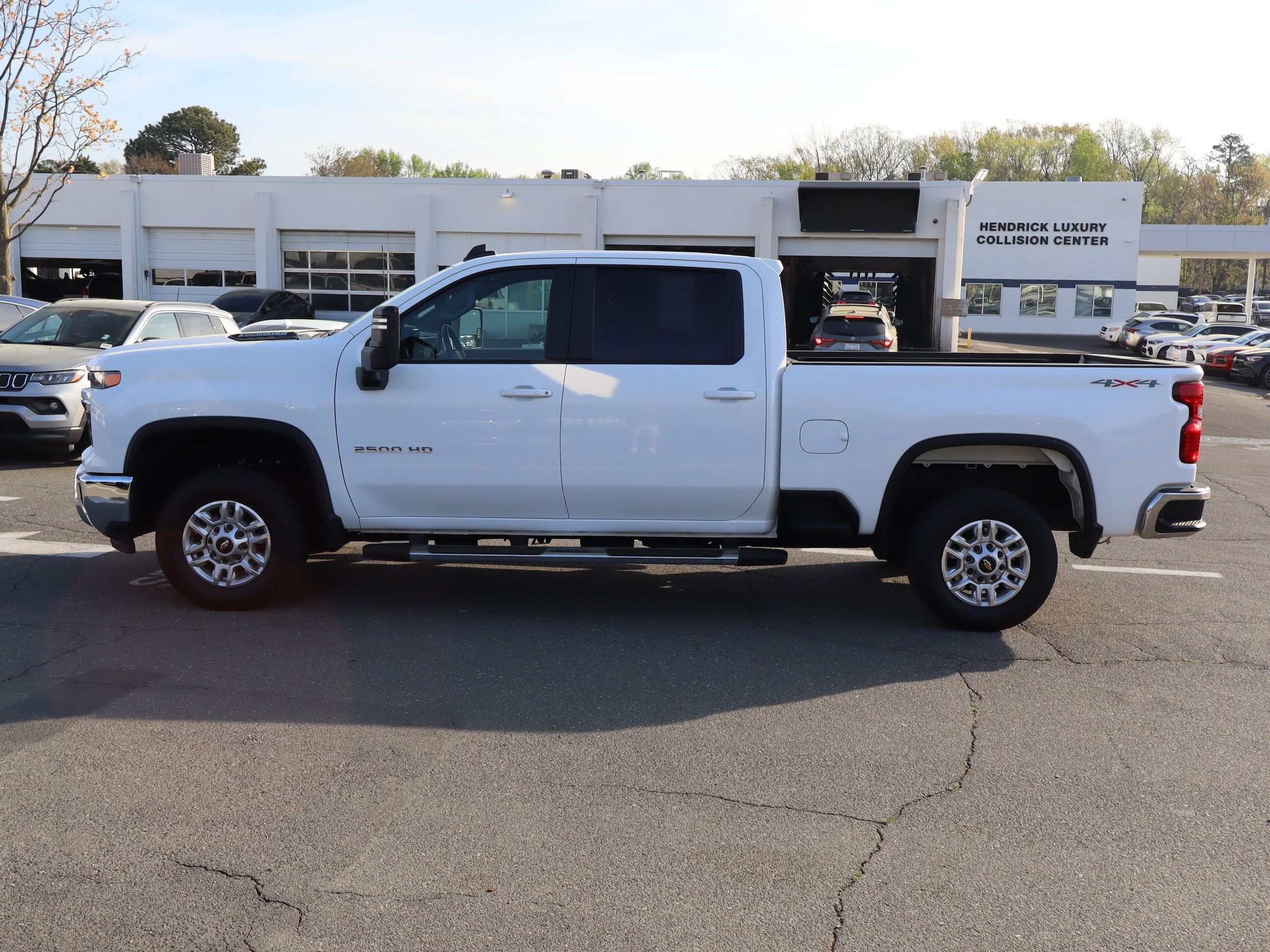 2025 Chevrolet Silverado 2500HD LT photo 6