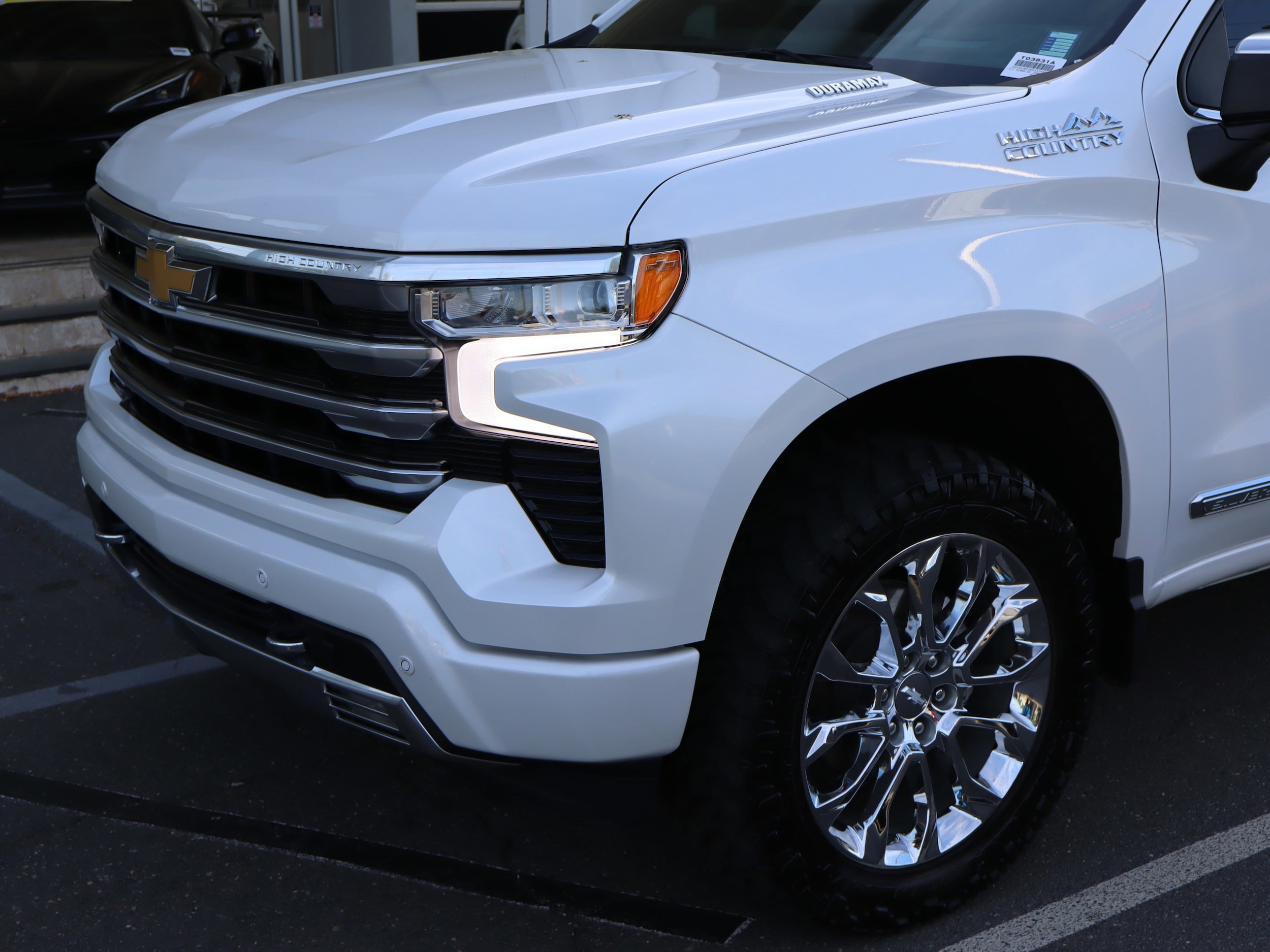 2024 Chevrolet Silverado 1500 High Country photo 4