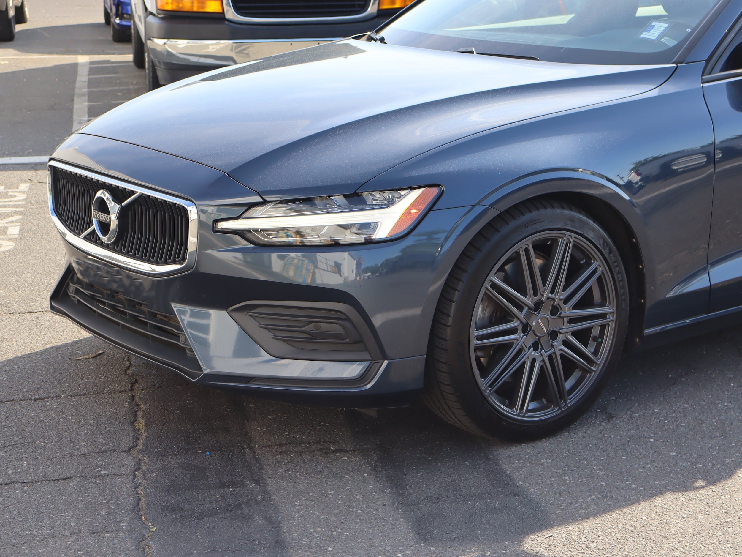 2020 Volvo S60 Momentum photo 5