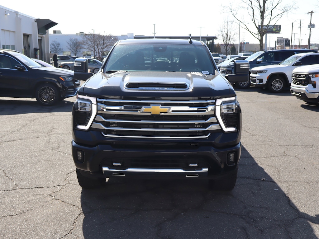 Used 2024 Chevrolet Silverado 2500HD High Country Pickup