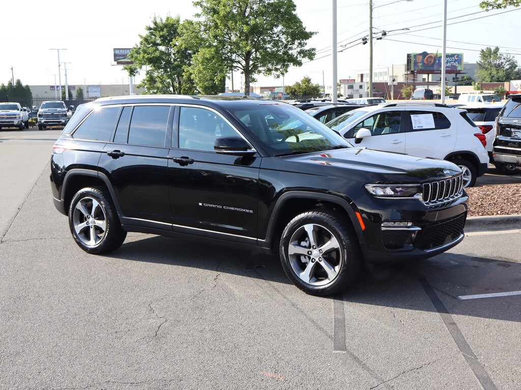 Used 2023 Jeep Grand Cherokee Limited SUV