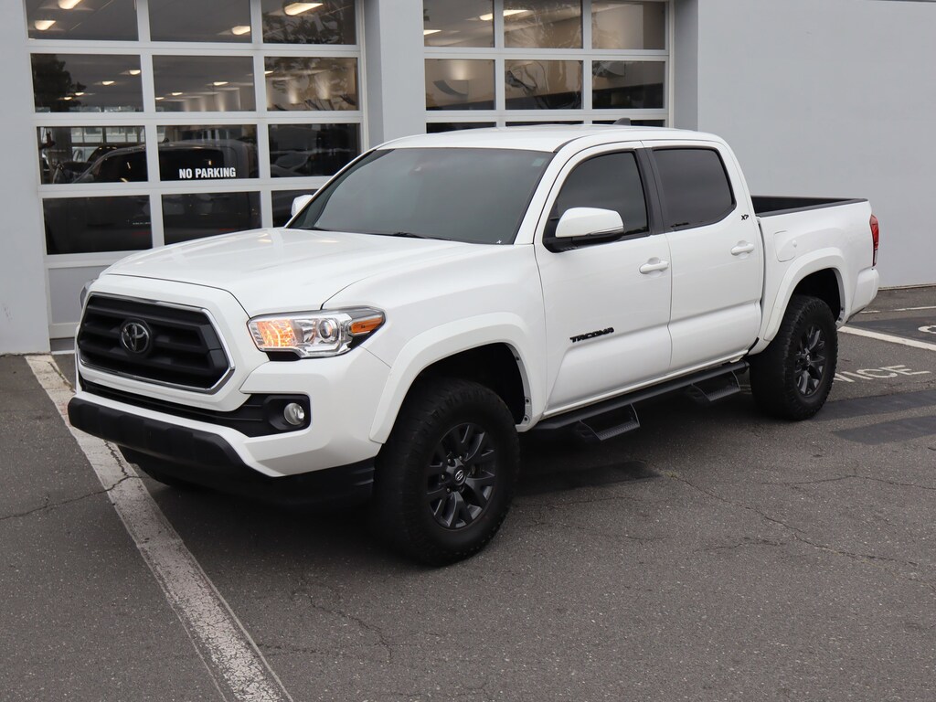 Used 2023 Toyota Tacoma 4WD SR5 Pickup