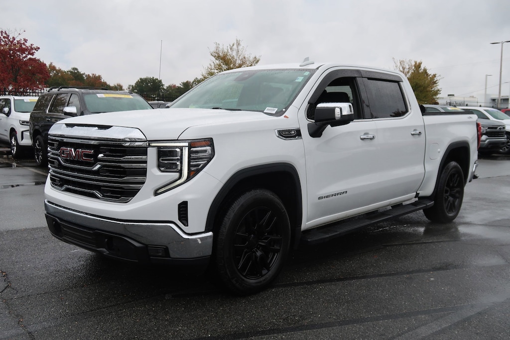 Used 2022 GMC Sierra 1500 SLT Pickup