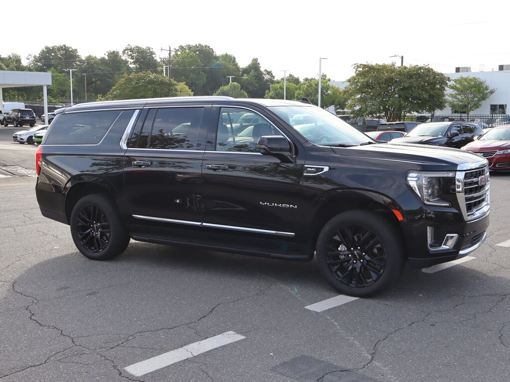 Used 2023 GMC Yukon XL SLT SUV