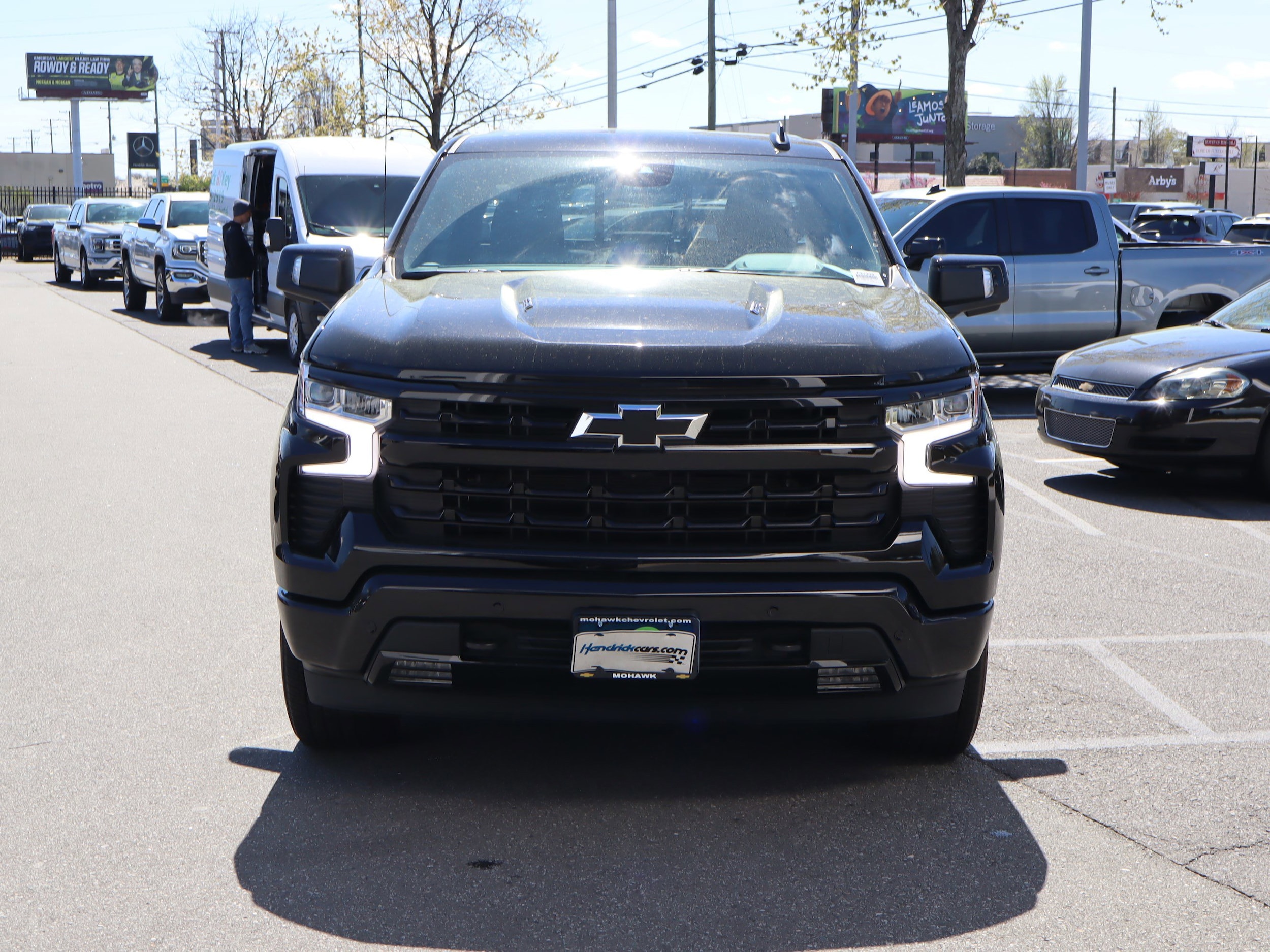 2024 Chevrolet Silverado 1500 RST photo 2