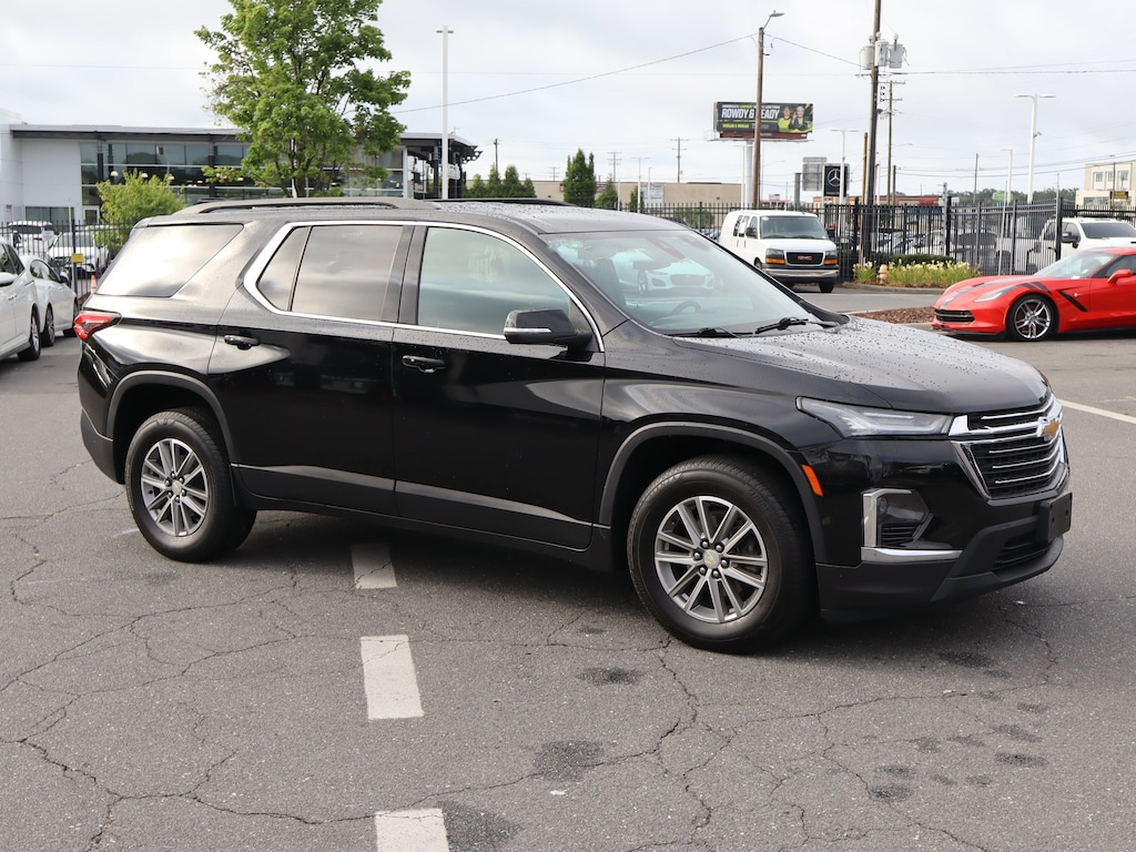 Used 2023 Chevrolet Traverse LT Leather SUV