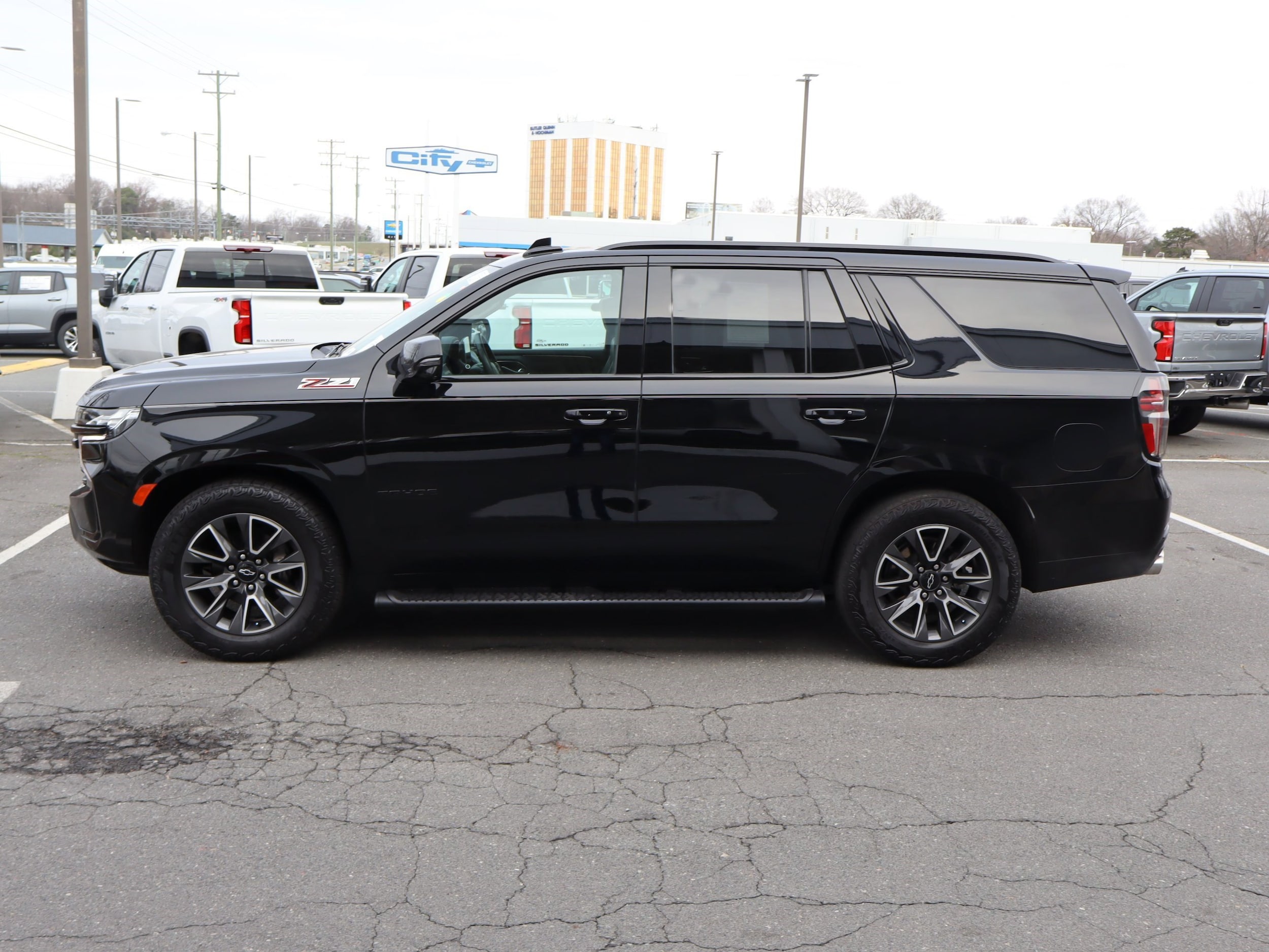 2023 Chevrolet Tahoe Z71 photo 6