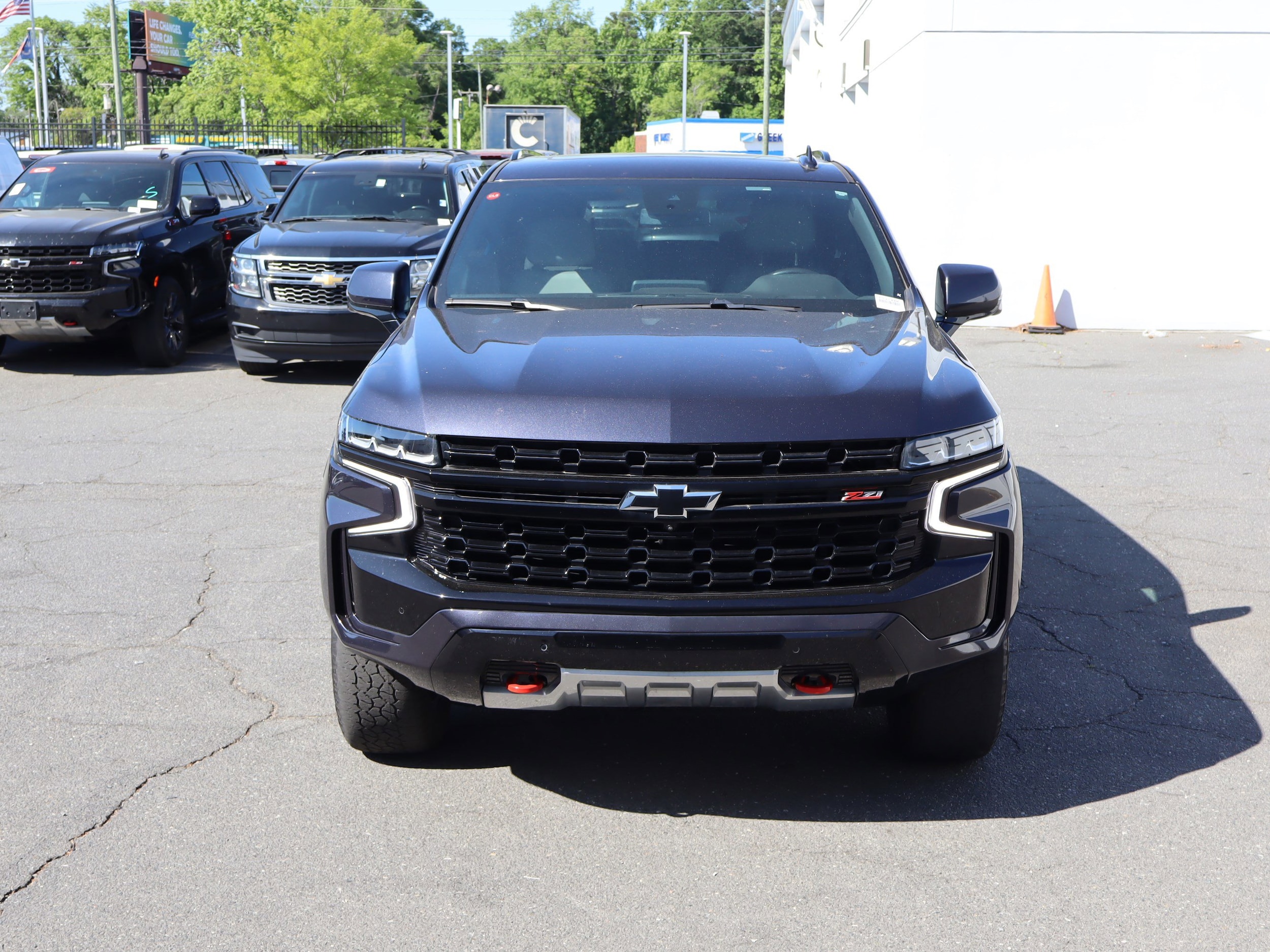 2023 Chevrolet Tahoe Z71 photo 2