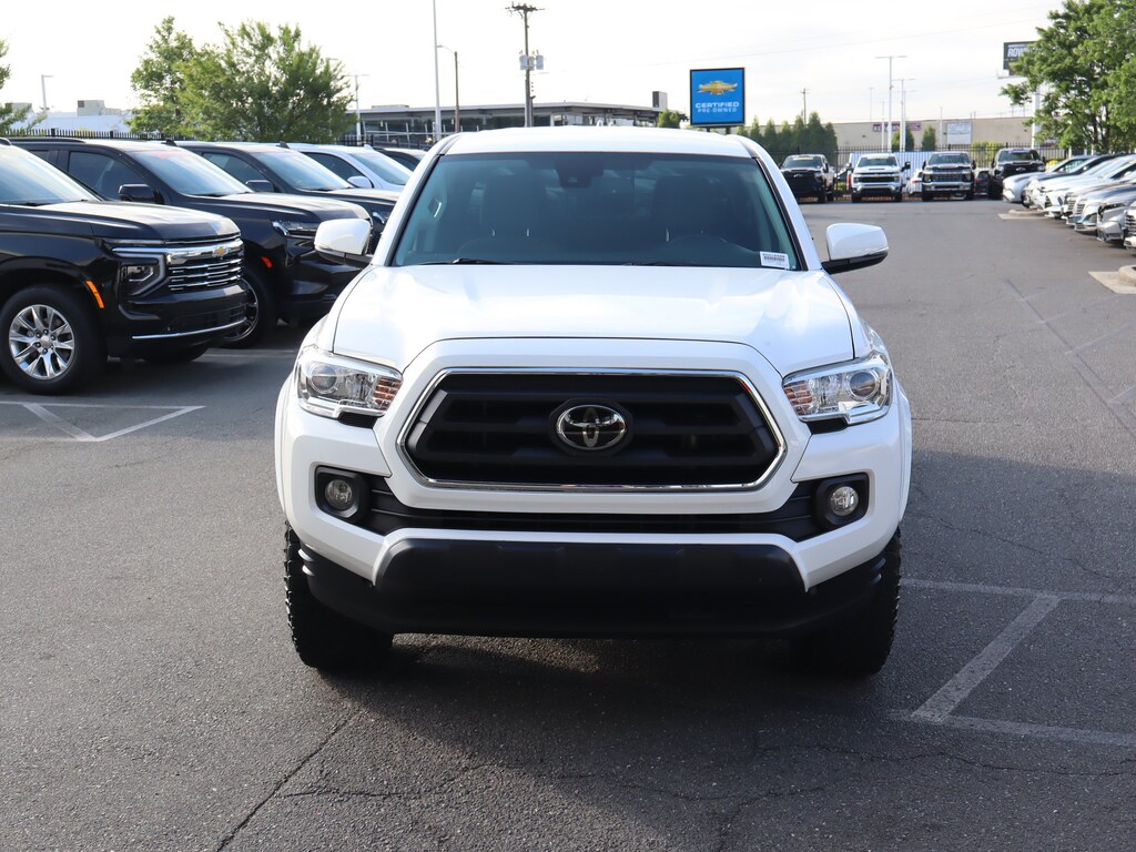 Used 2023 Toyota Tacoma 4WD SR5 Pickup