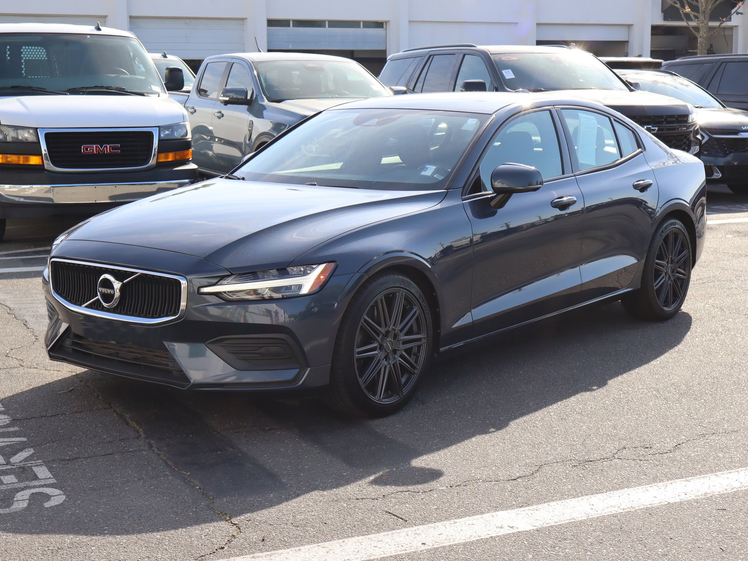 2020 Volvo S60 Momentum photo 4