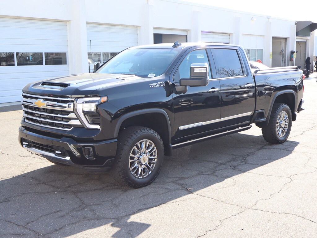 Used 2024 Chevrolet Silverado 2500HD High Country Pickup