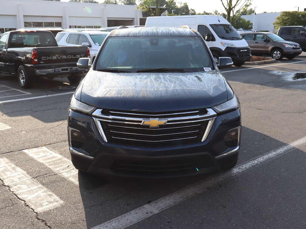 Used 2023 Chevrolet Traverse LT Cloth SUV
